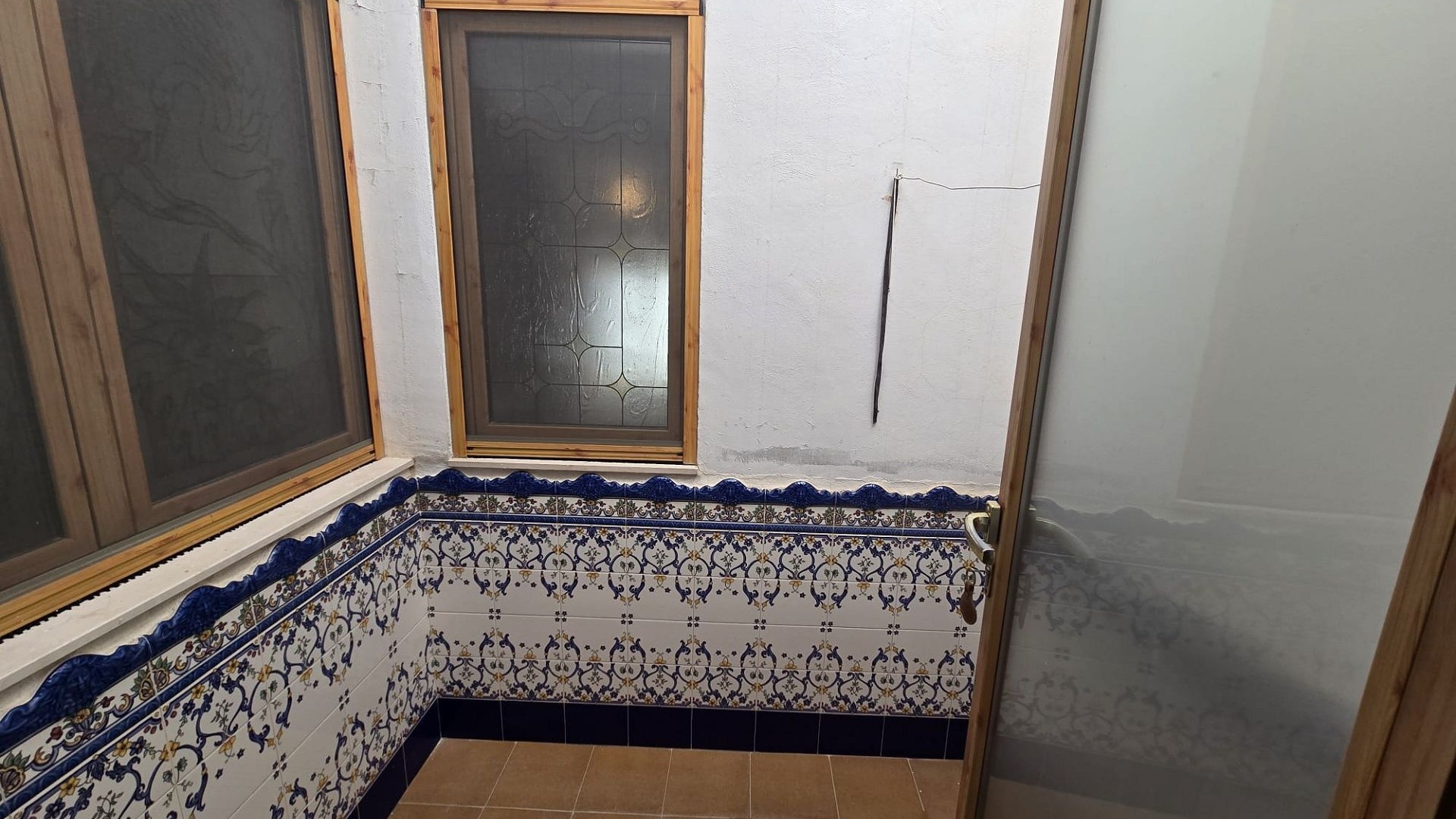 Videresalg - Byhus -
SAX