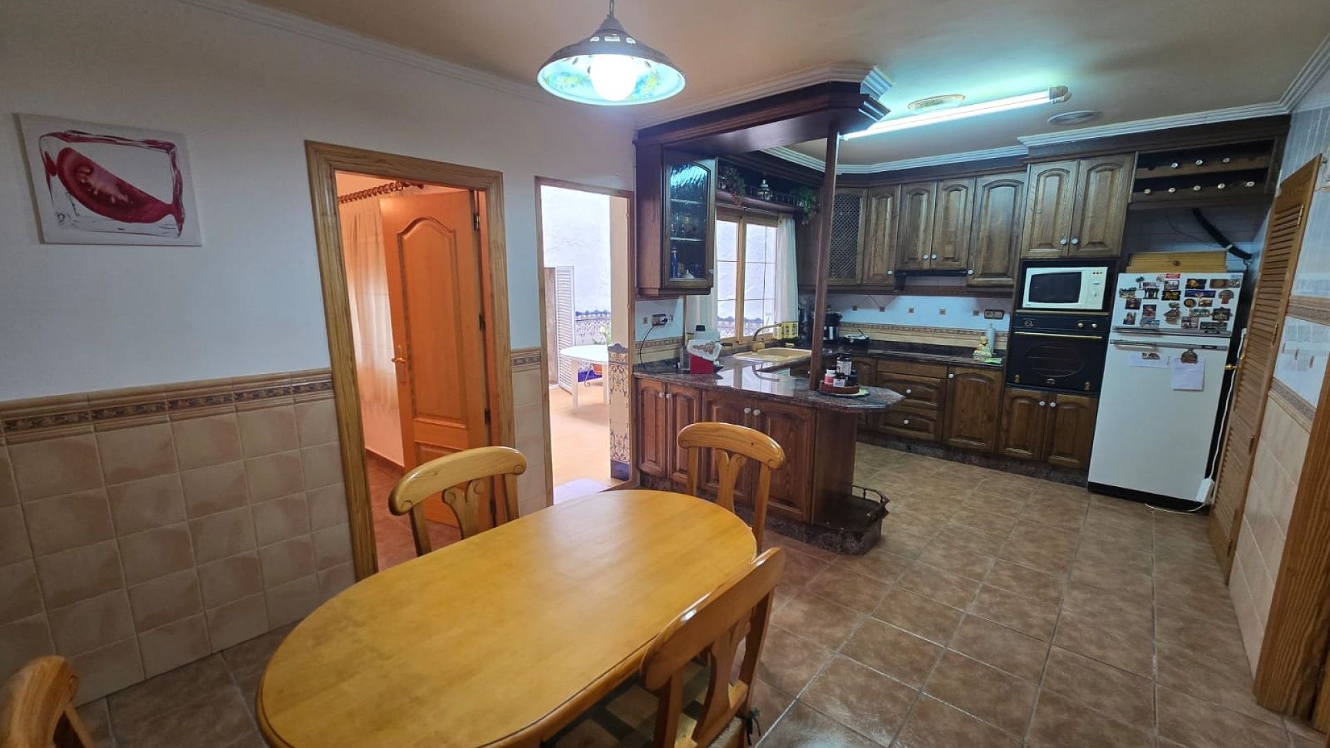 Videresalg - Byhus -
SAX