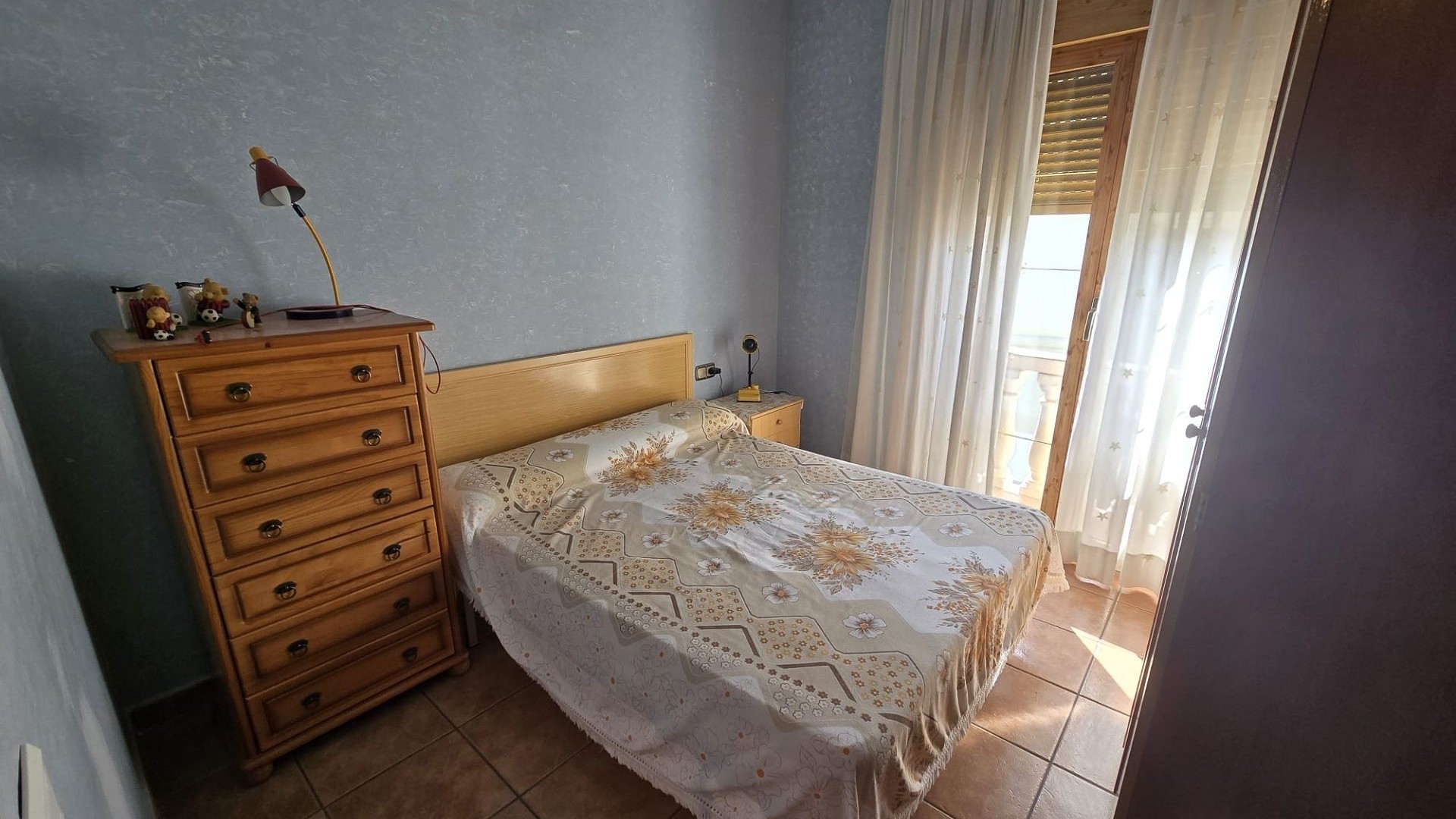 Videresalg - Byhus -
SAX