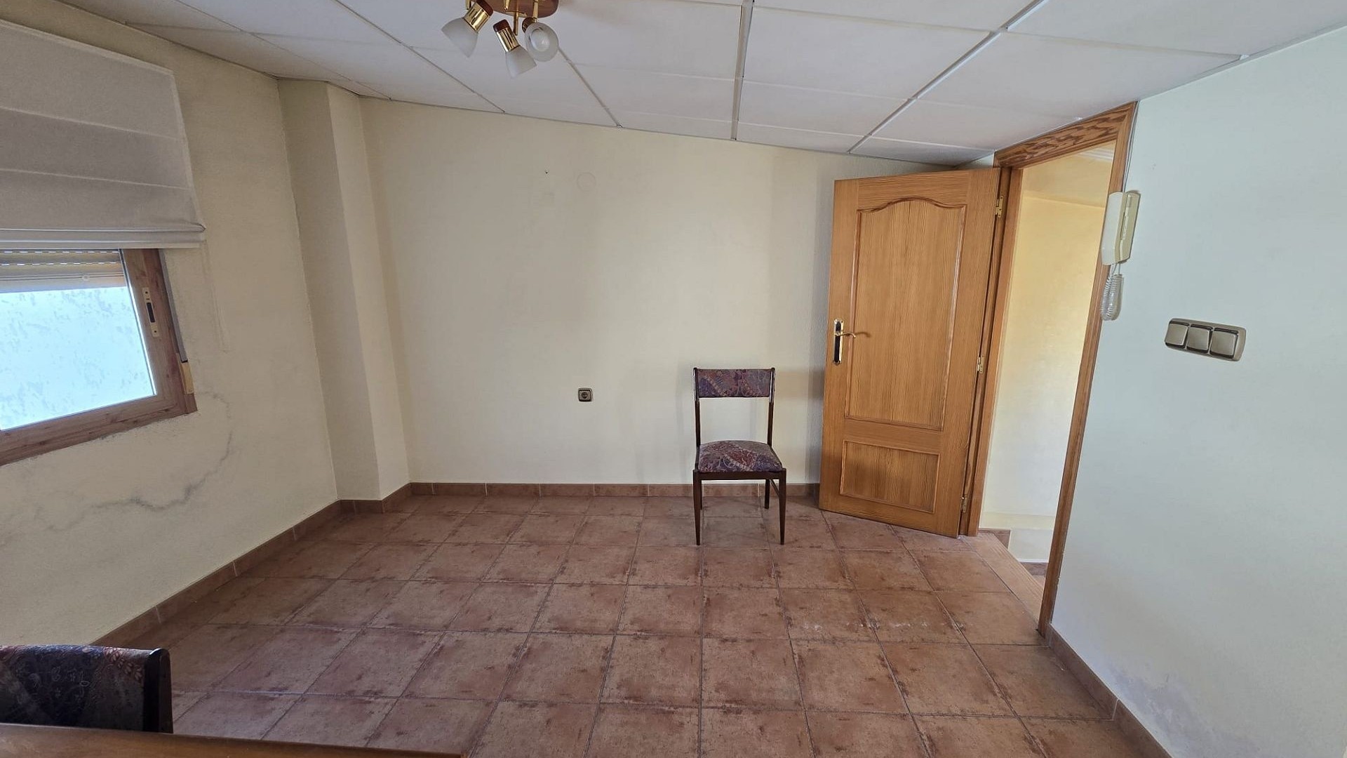 Videresalg - Byhus -
SAX