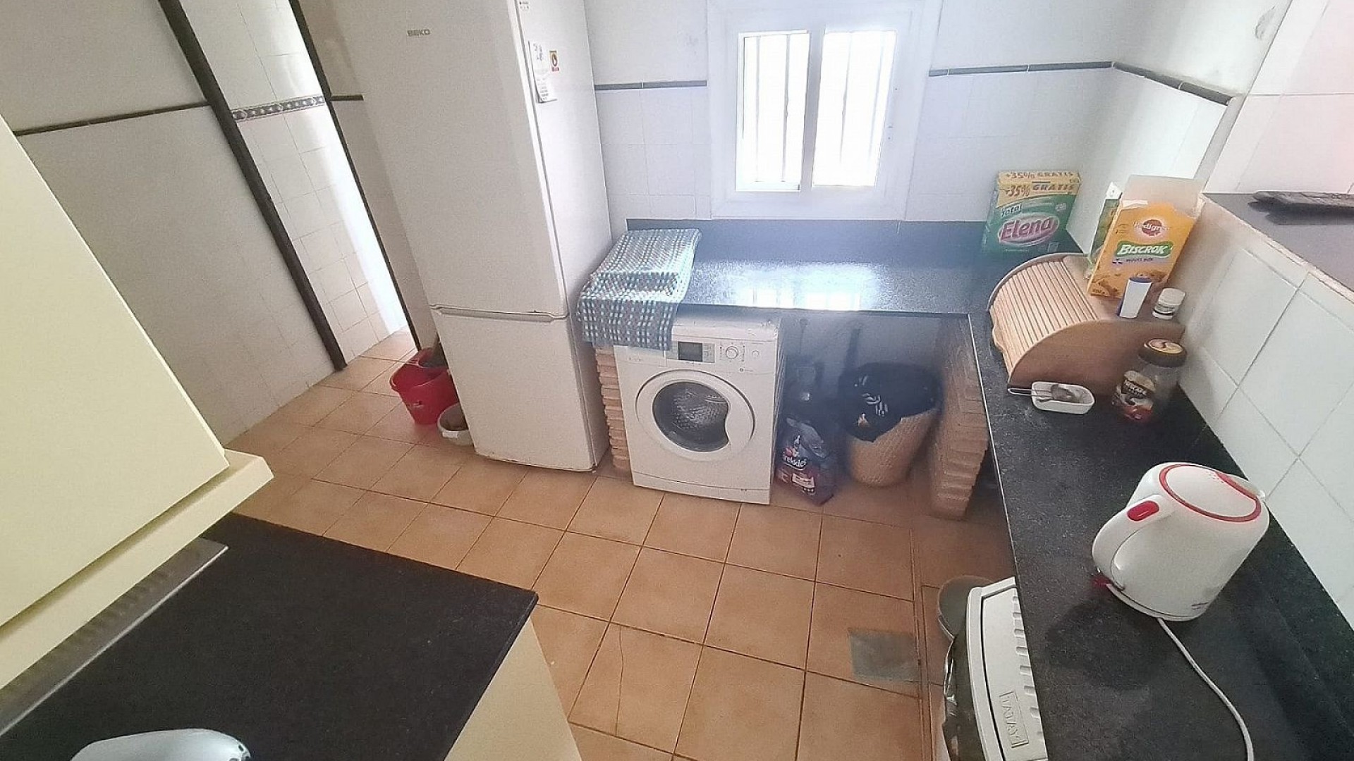 Videresalg - Byhus -
SAX