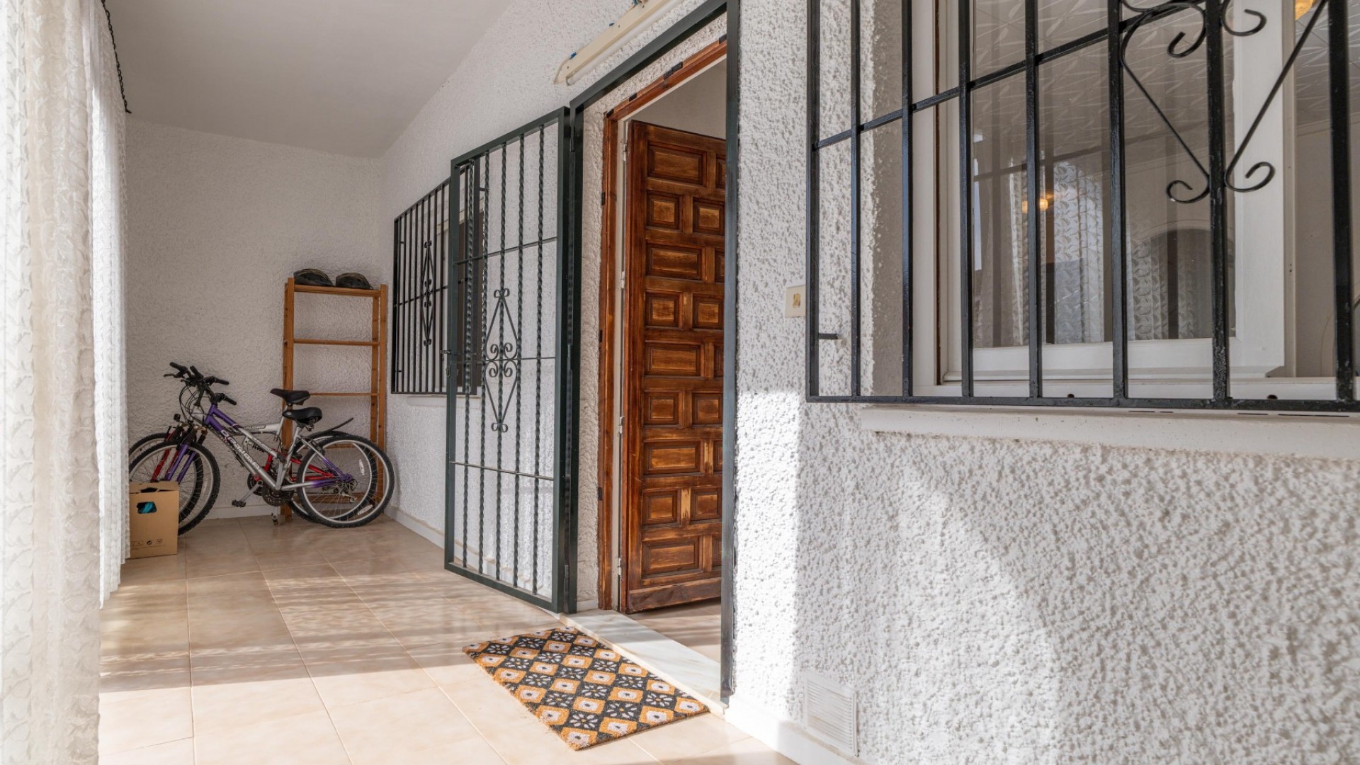 Videresalg - Byhus -
Torrevieja - El Chaparal