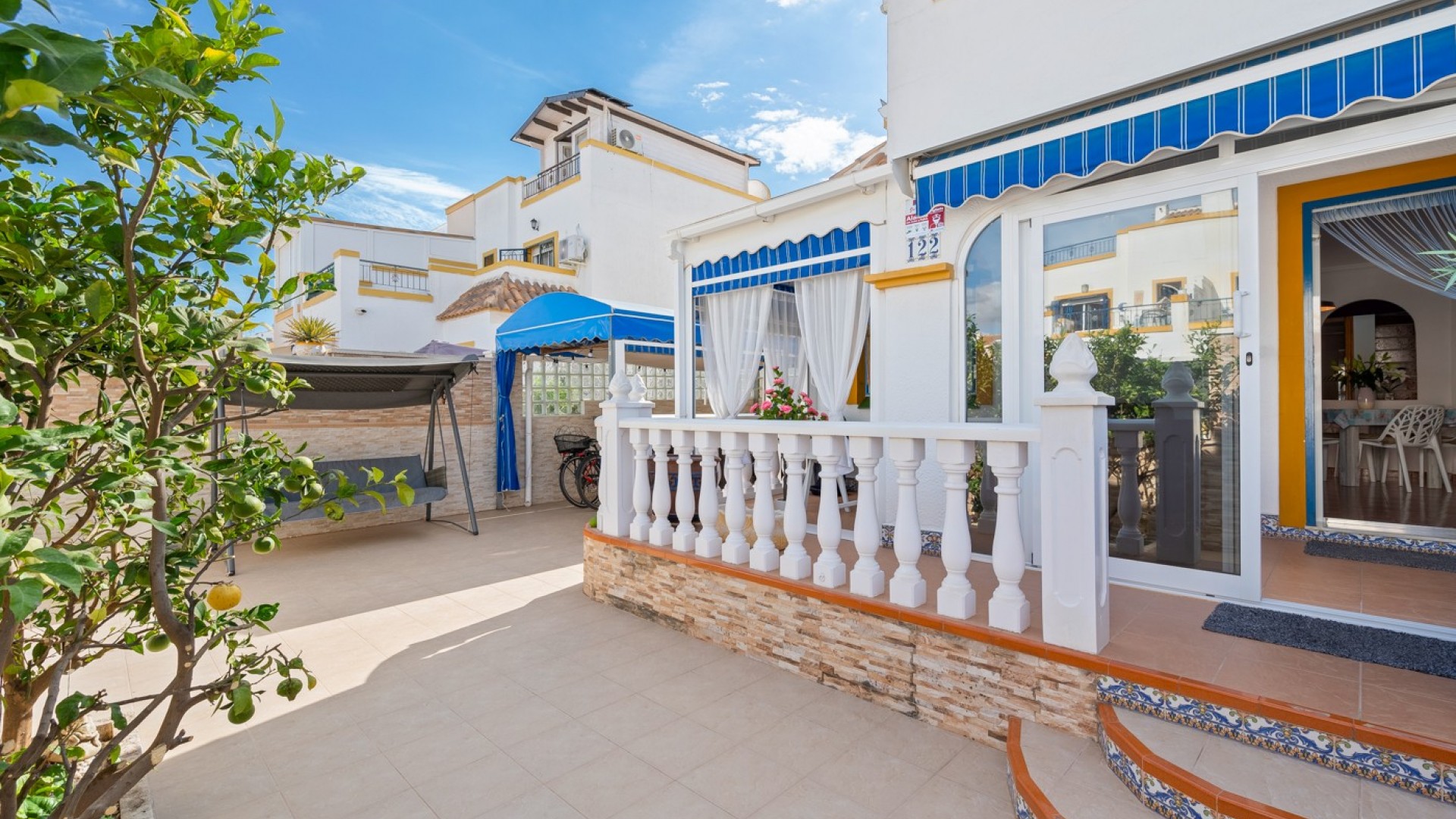 Videresalg - Byhus -
Torrevieja - Habaneras