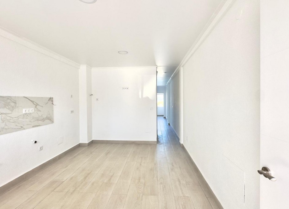 Videresalg - Byhus -
Torrevieja - La Mata