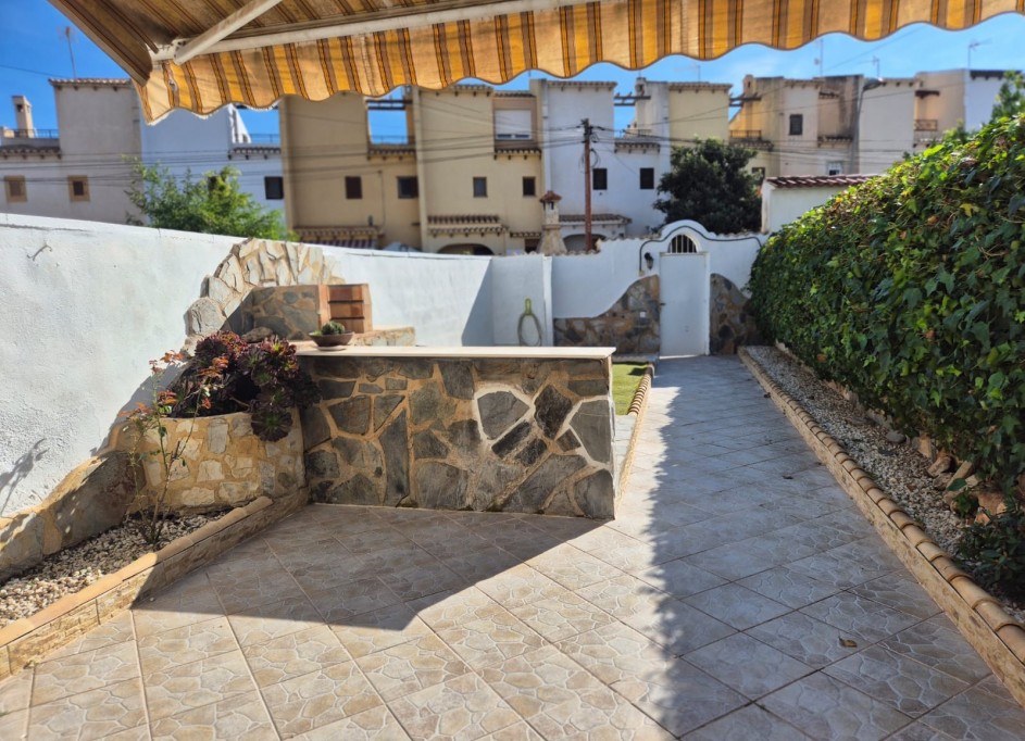 Videresalg - Byhus -
Torrevieja - LOS BALCONES - LOS ALTOS