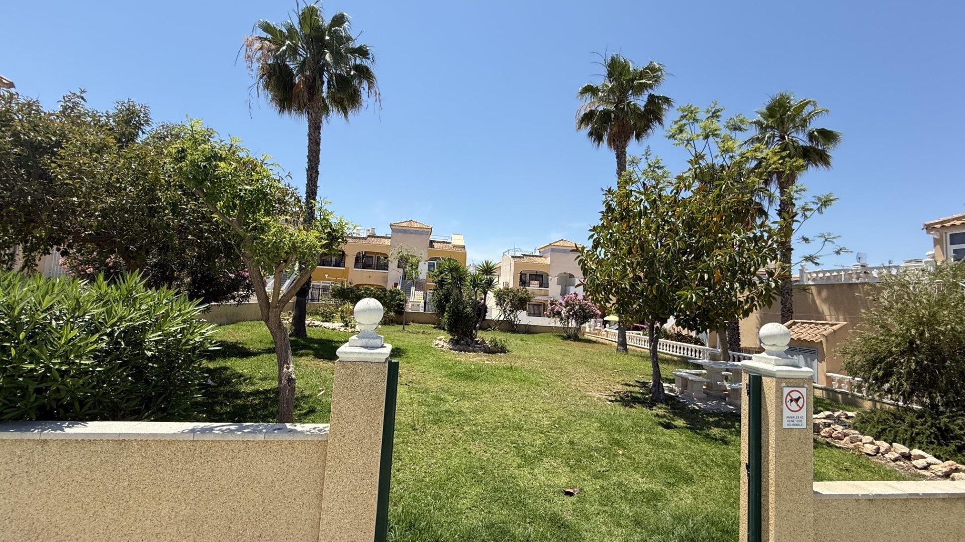 Videresalg - Byhus -
Torrevieja - Los balcones