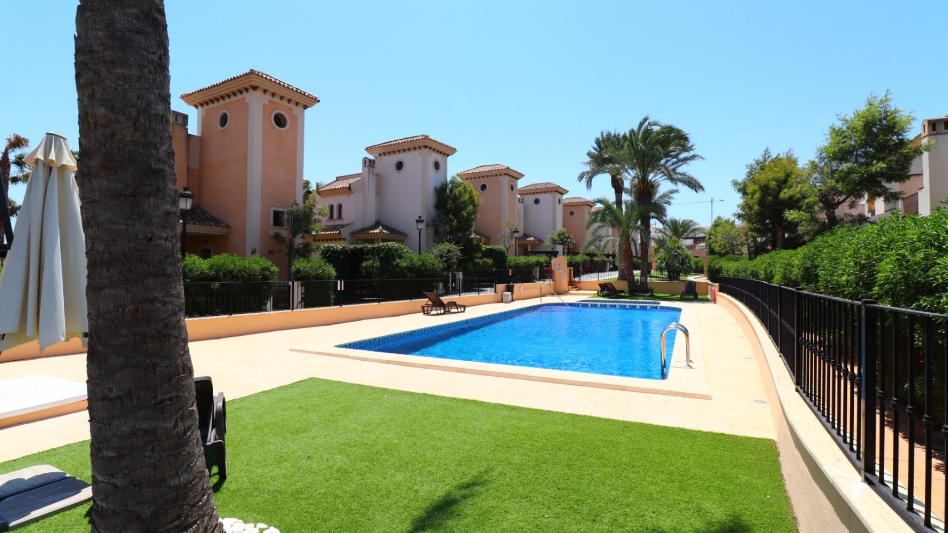Videresalg - Dobbeltvilla -
Algorfa - La Finca Golf Resort