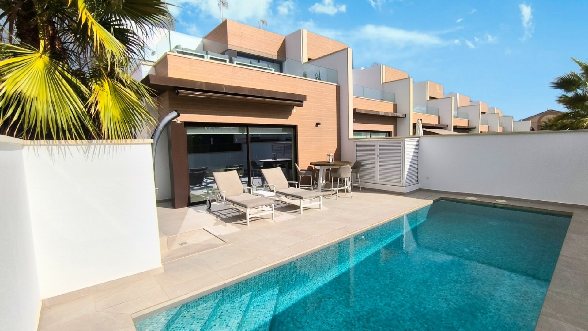 Videresalg - Dobbeltvilla -
Algorfa