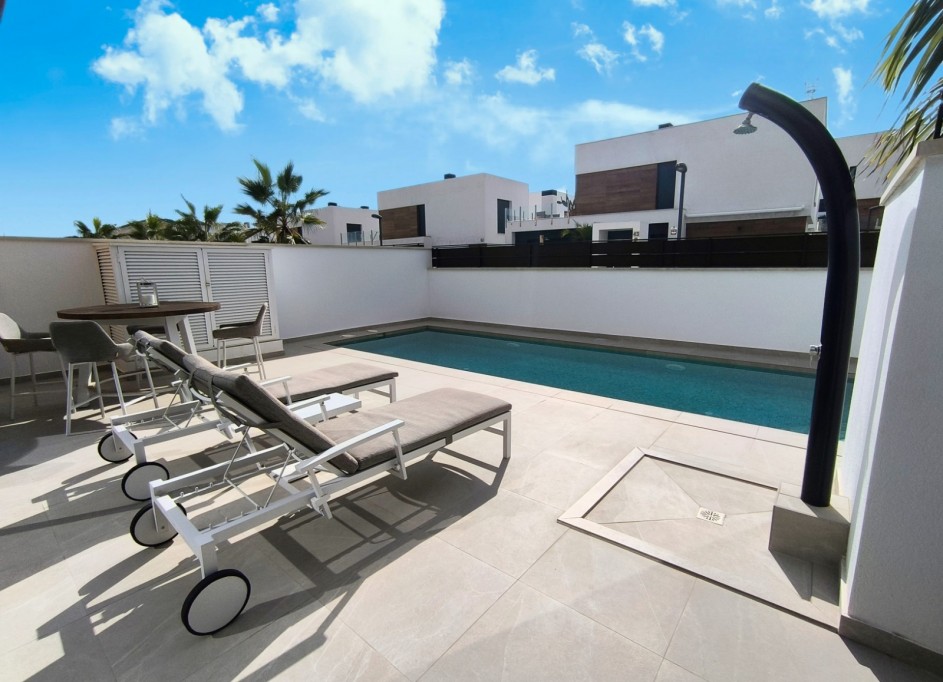 Videresalg - Dobbeltvilla -
Algorfa