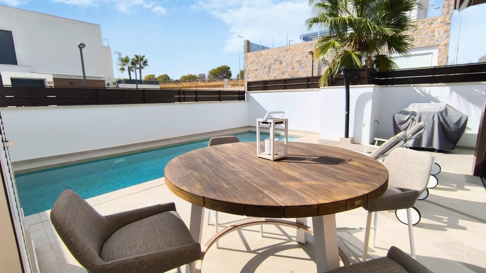 Videresalg - Dobbeltvilla -
Algorfa