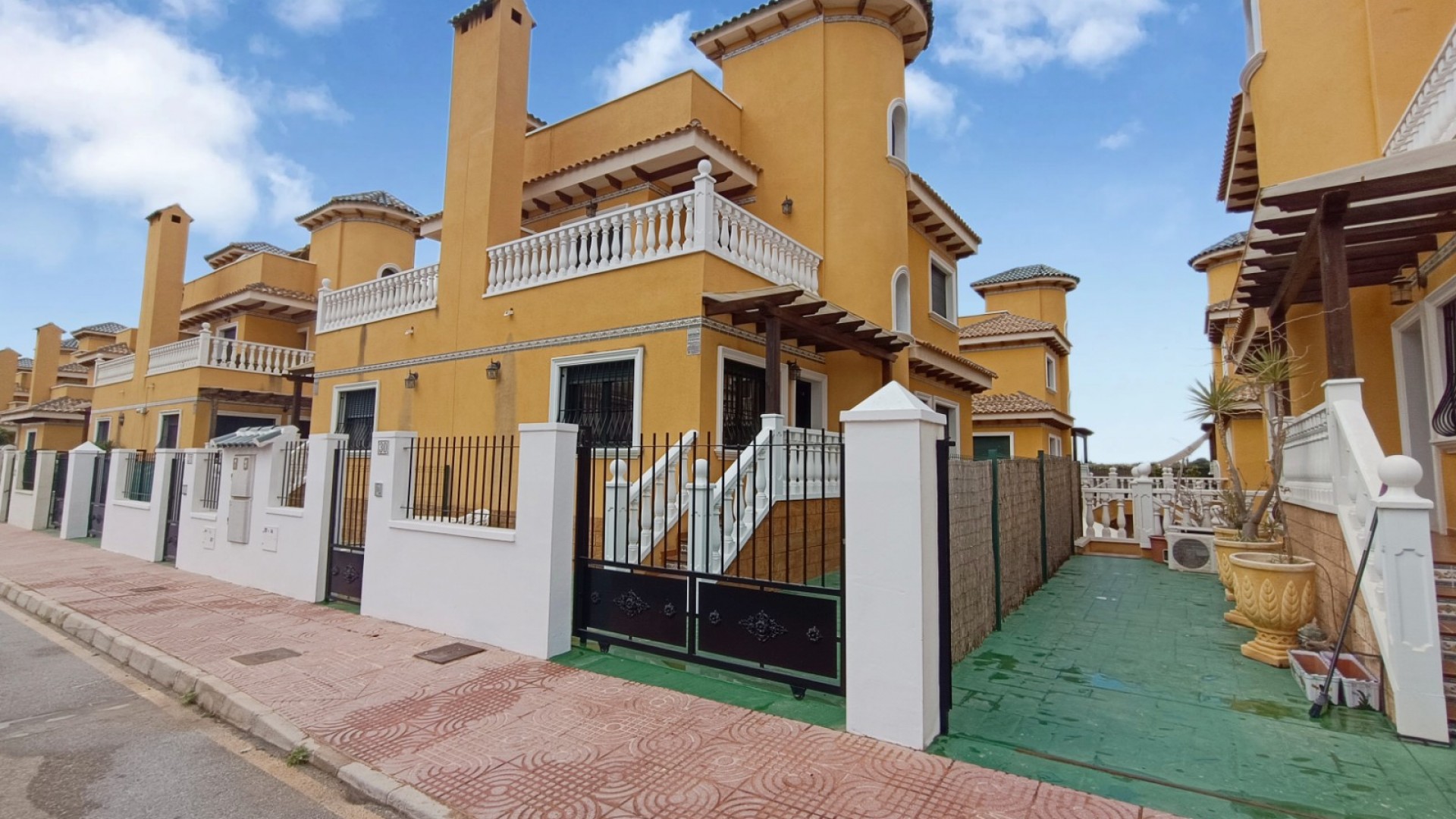 Videresalg - Dobbeltvilla -
Ciudad Quesada - Rojales - Lo Marabu