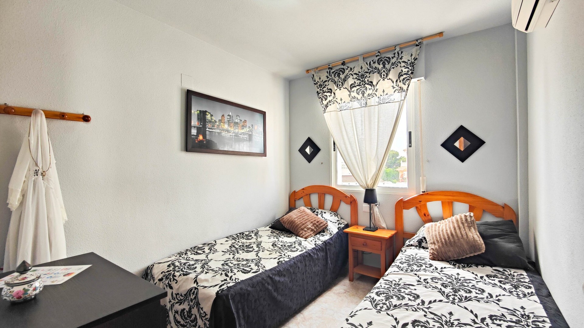 Videresalg - Dobbeltvilla -
Orihuela Costa