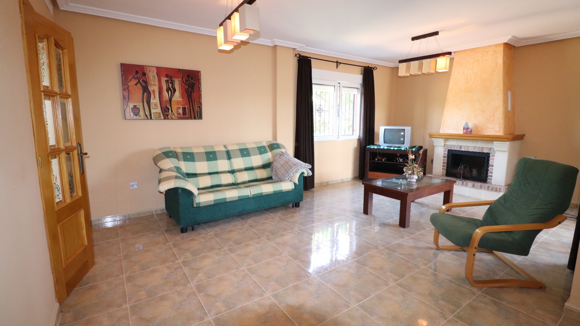 Videresalg - Finca landejendom -
Algorfa