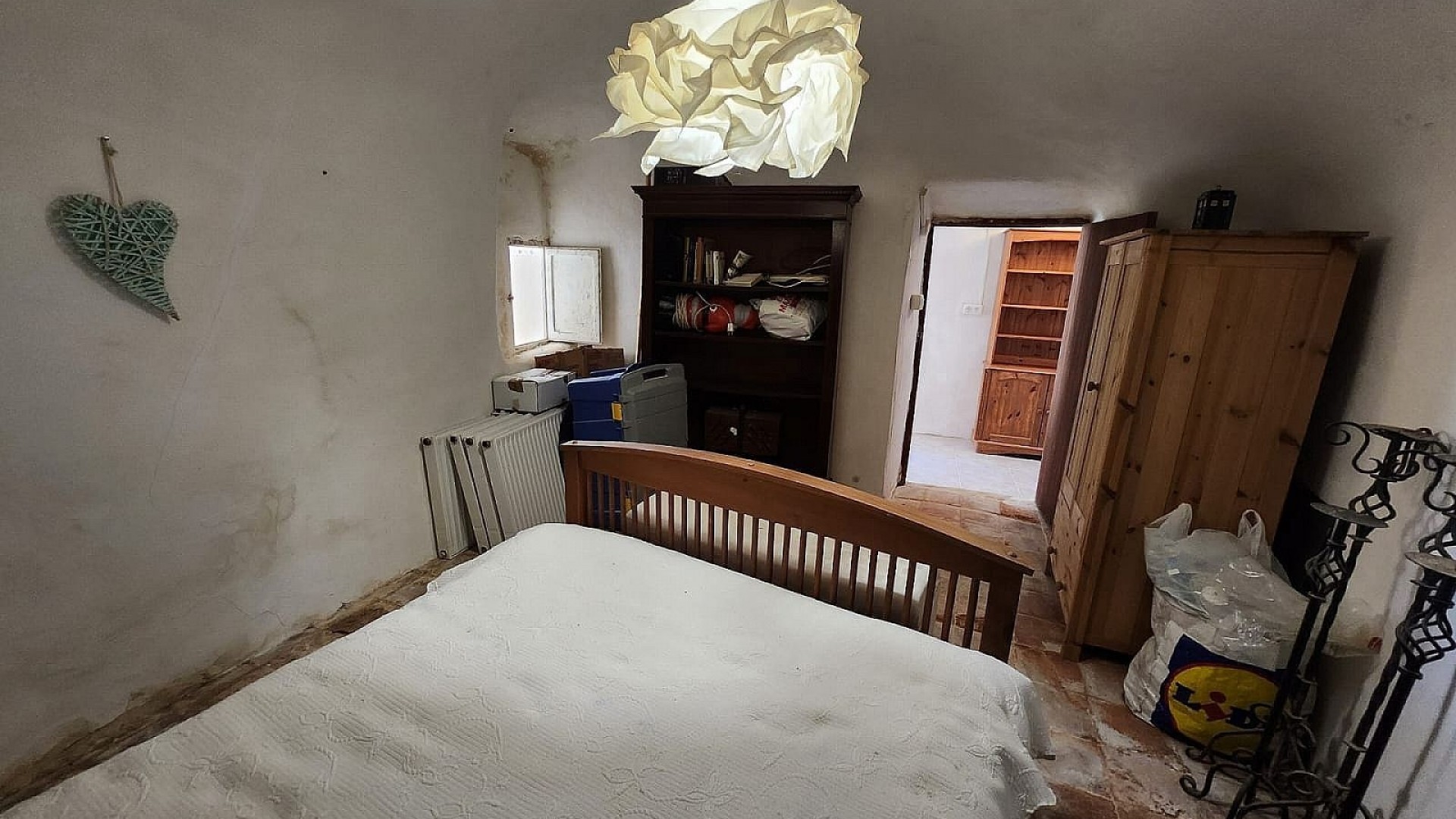 Videresalg - Finca landejendom -
Algueña