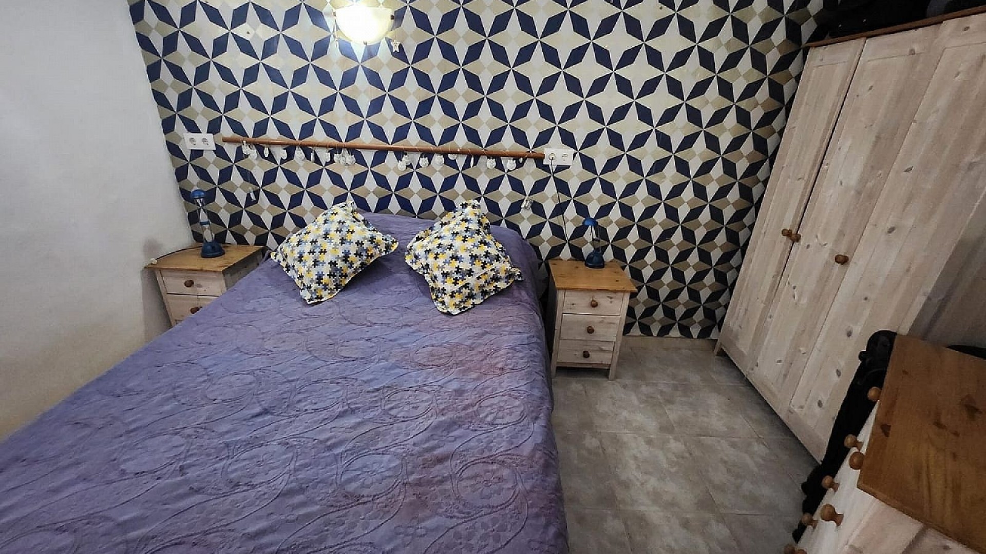 Videresalg - Finca landejendom -
Algueña