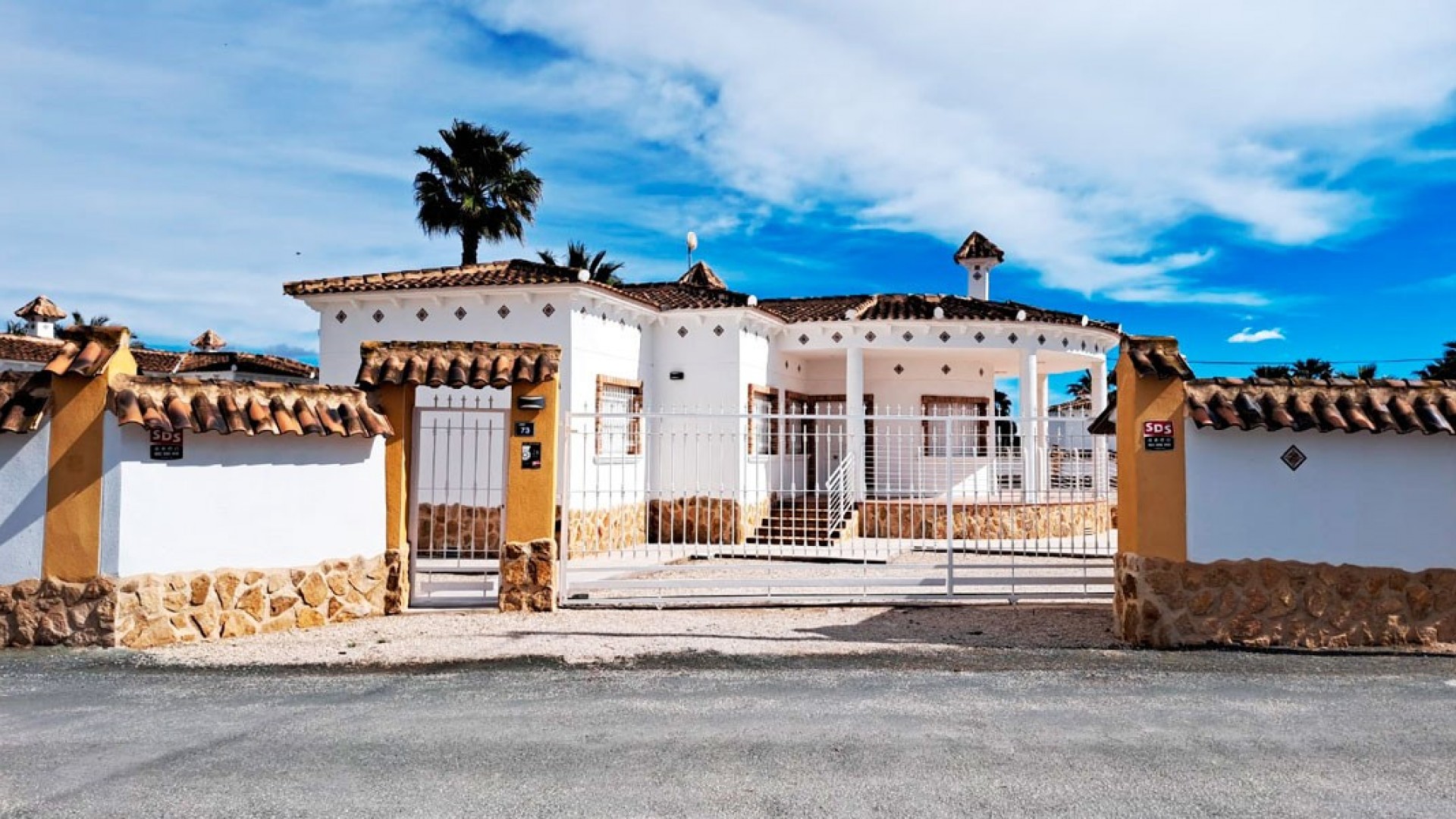 Videresalg - Finca landejendom -
Catral - Catral - Country