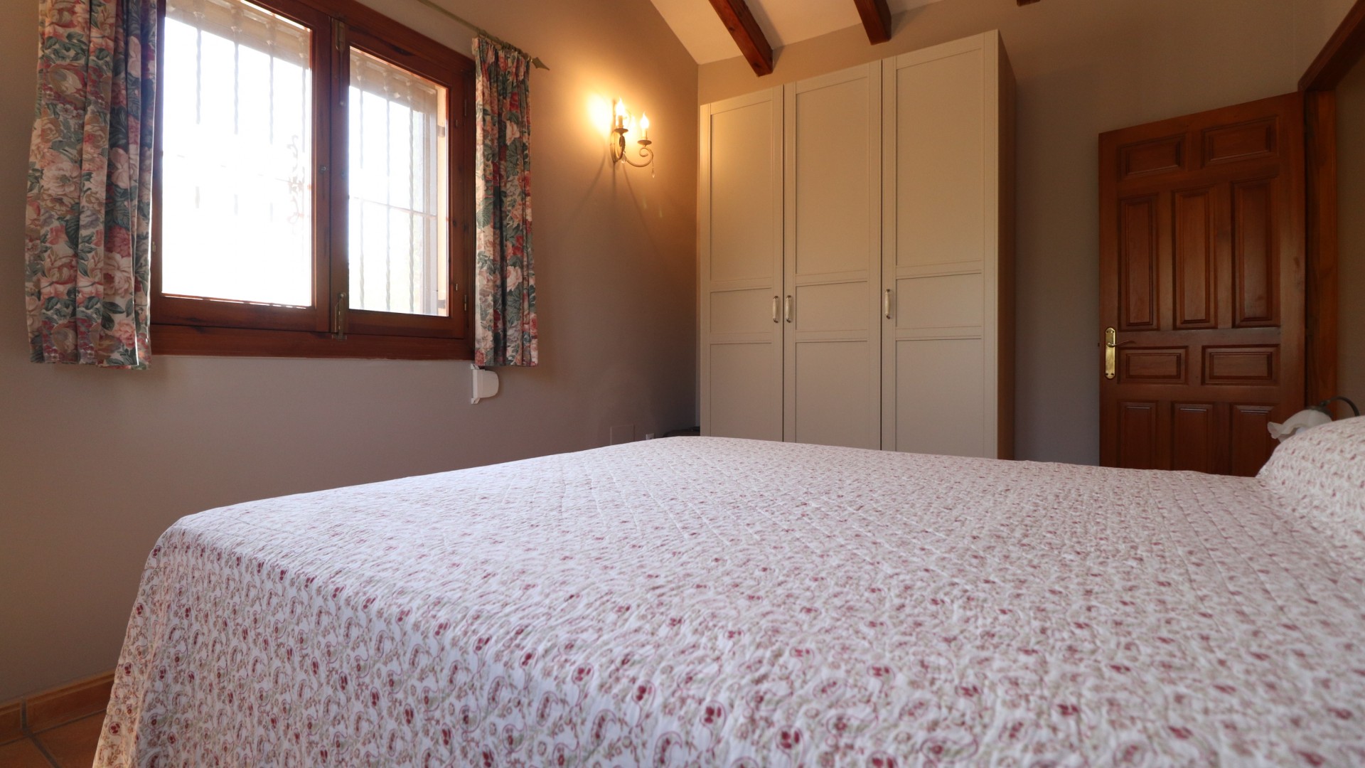 Videresalg - Finca landejendom -
Catral - Catral - Country