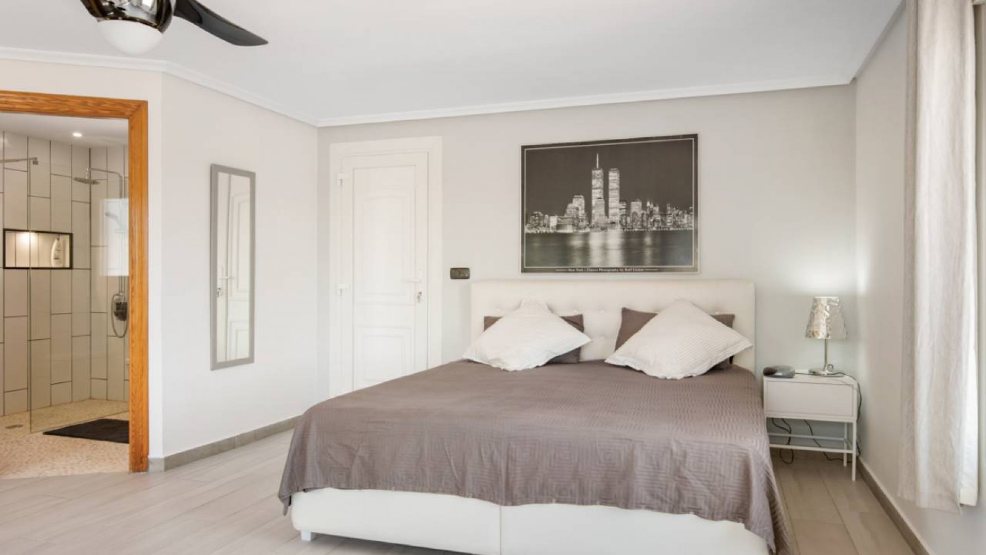 Videresalg - Finca landejendom -
Catral