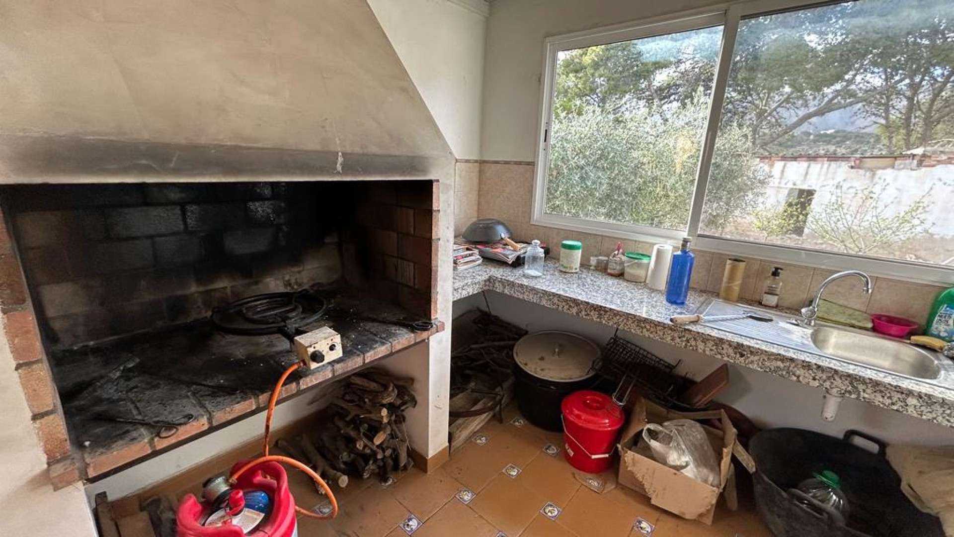 Videresalg - Finca landejendom -
Crevillente