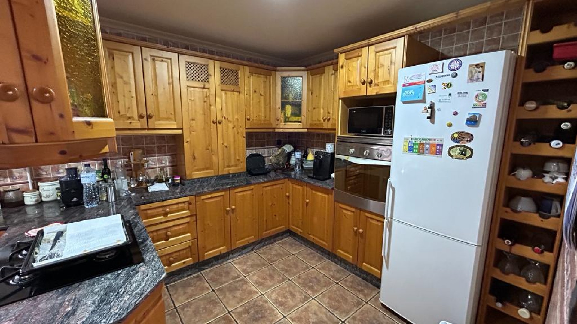 Videresalg - Finca landejendom -
Crevillente