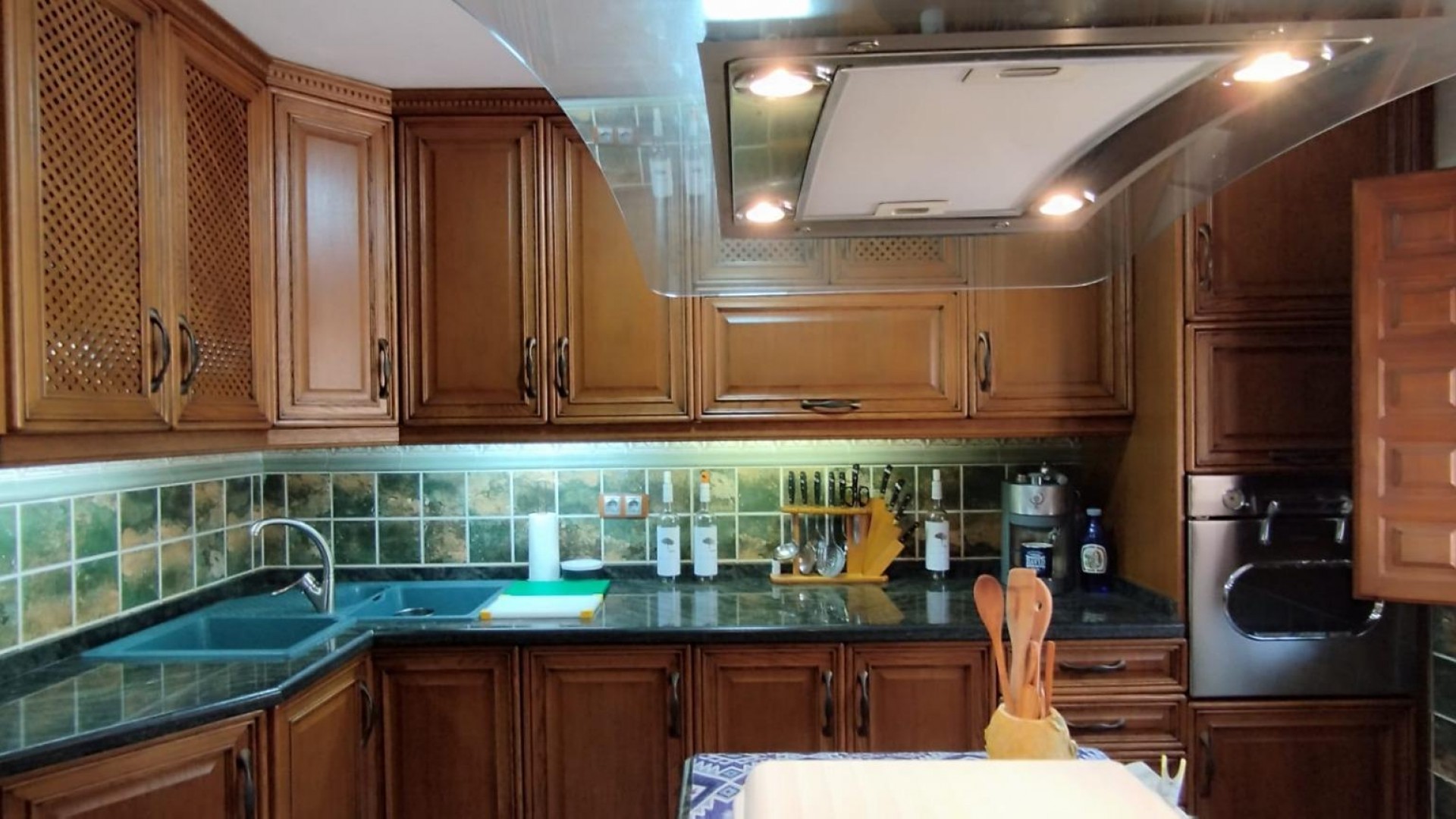 Videresalg - Finca landejendom -
Elche