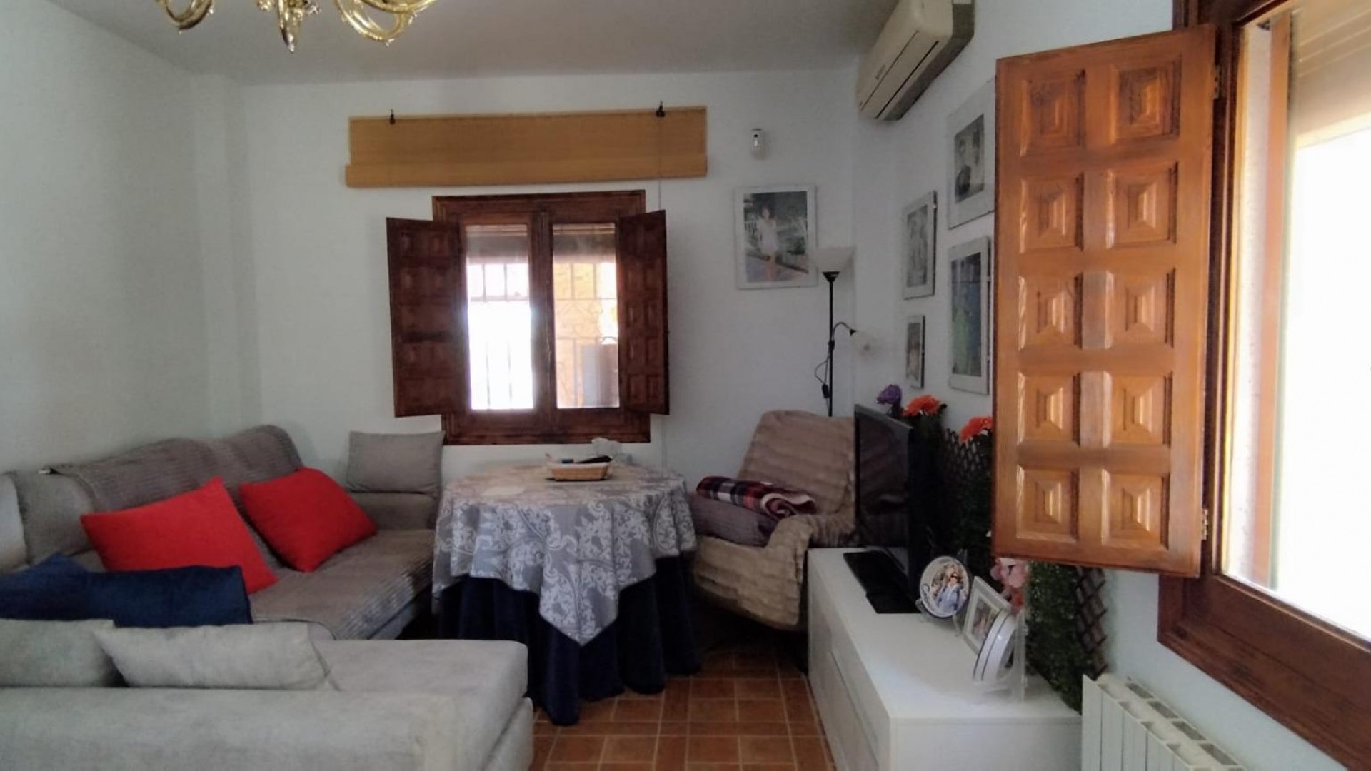 Videresalg - Finca landejendom -
Elche