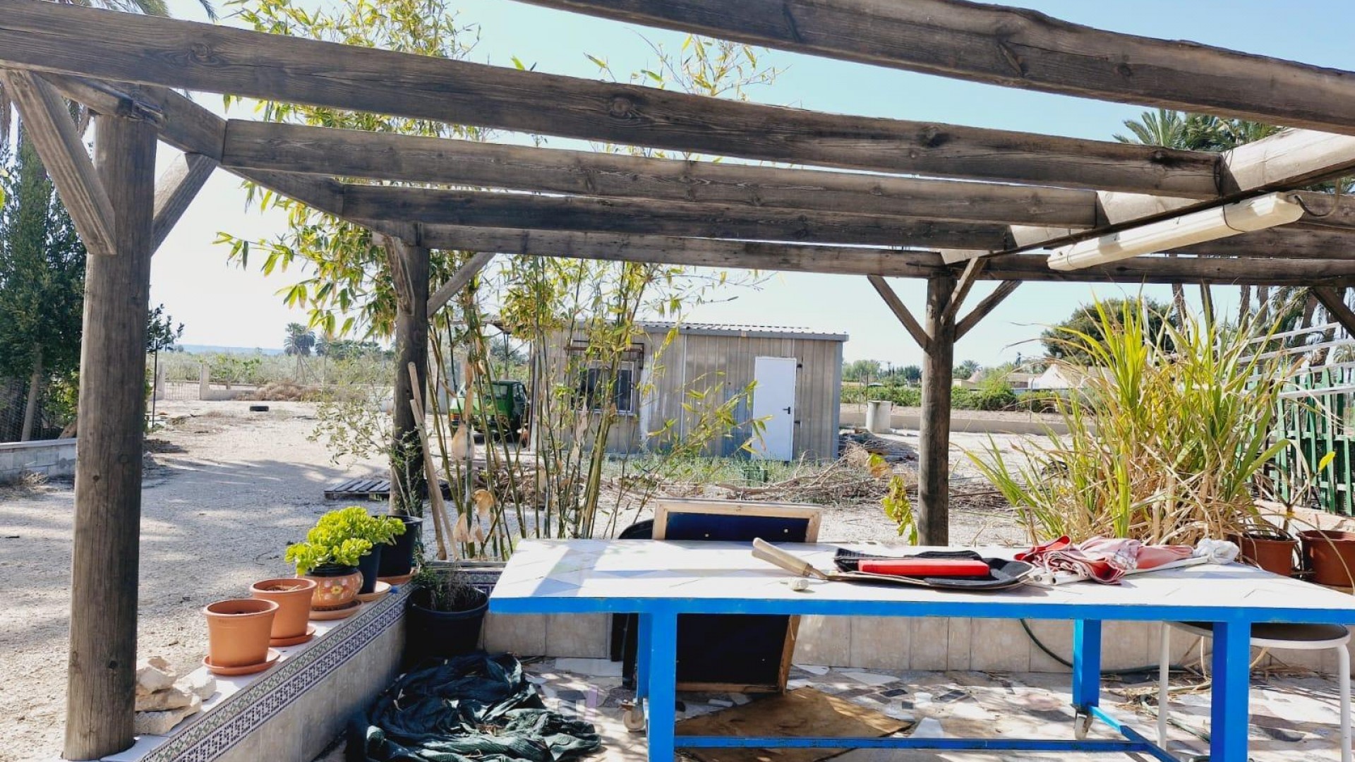 Videresalg - Finca landejendom -
Elche