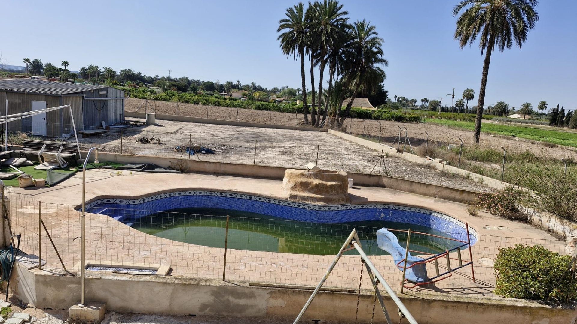 Videresalg - Finca landejendom -
Elche