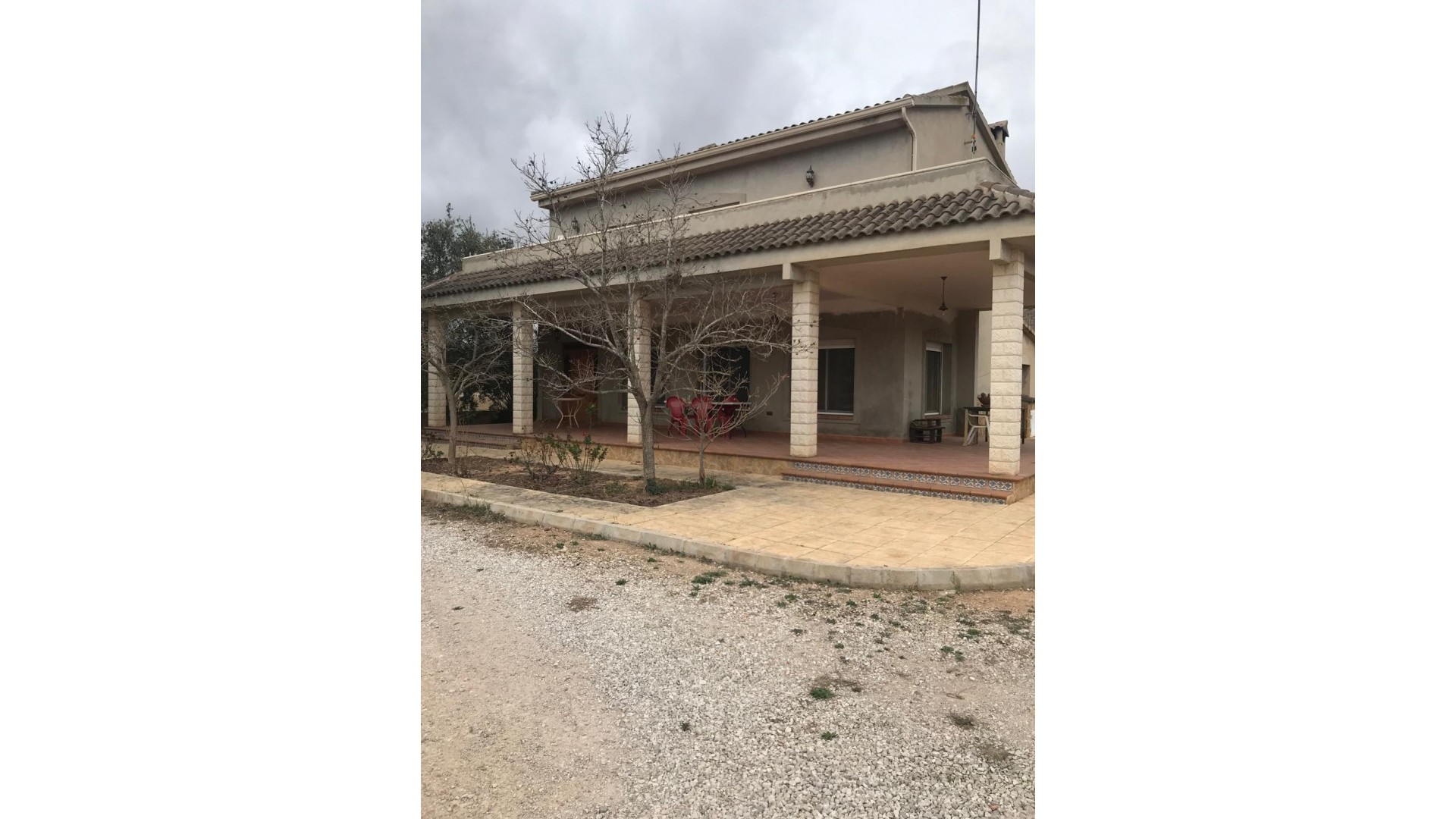 Videresalg - Finca landejendom -
Hondón de las Nieves