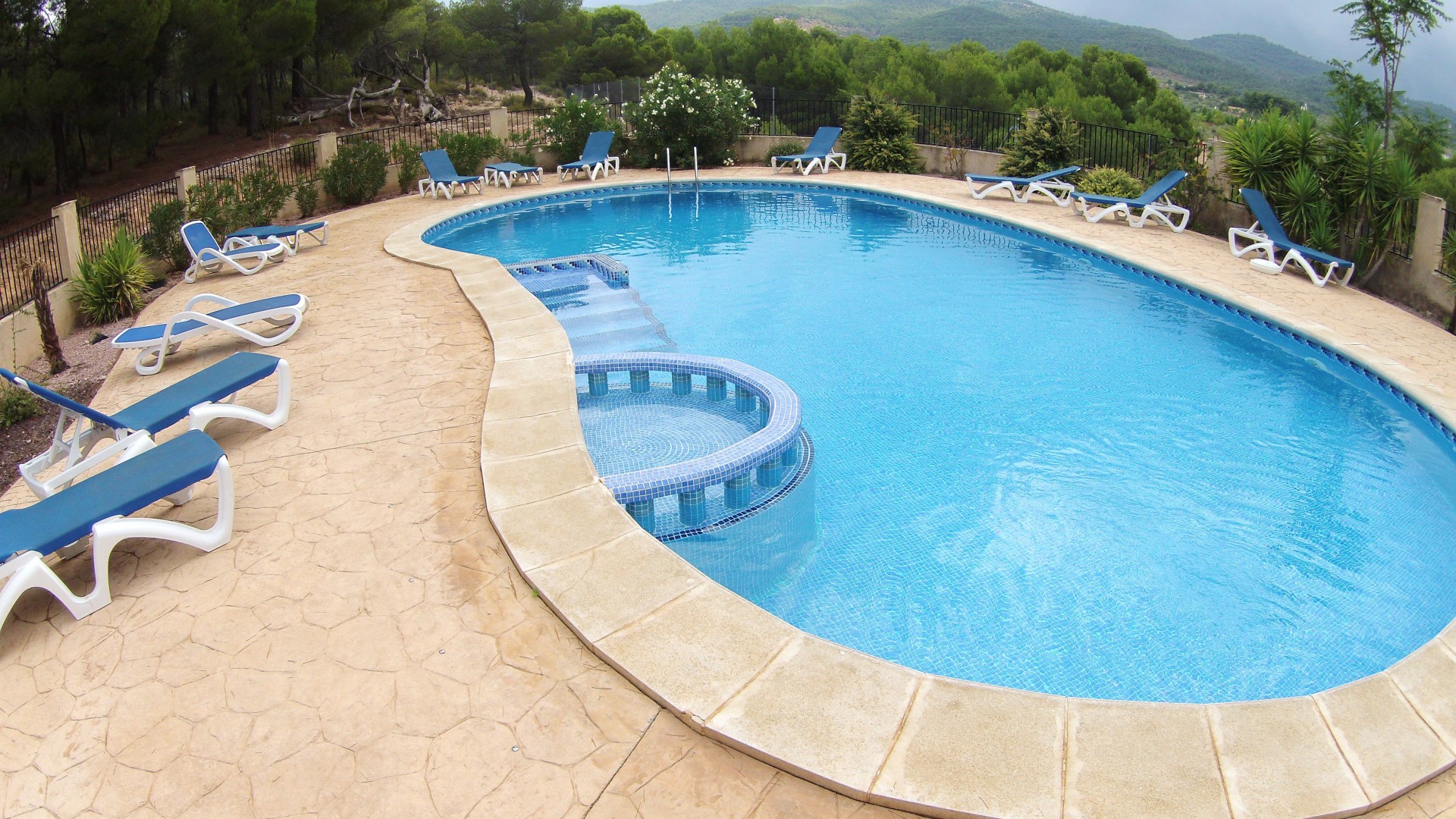 Videresalg - Finca landejendom -
Ibi - Ibi - Country