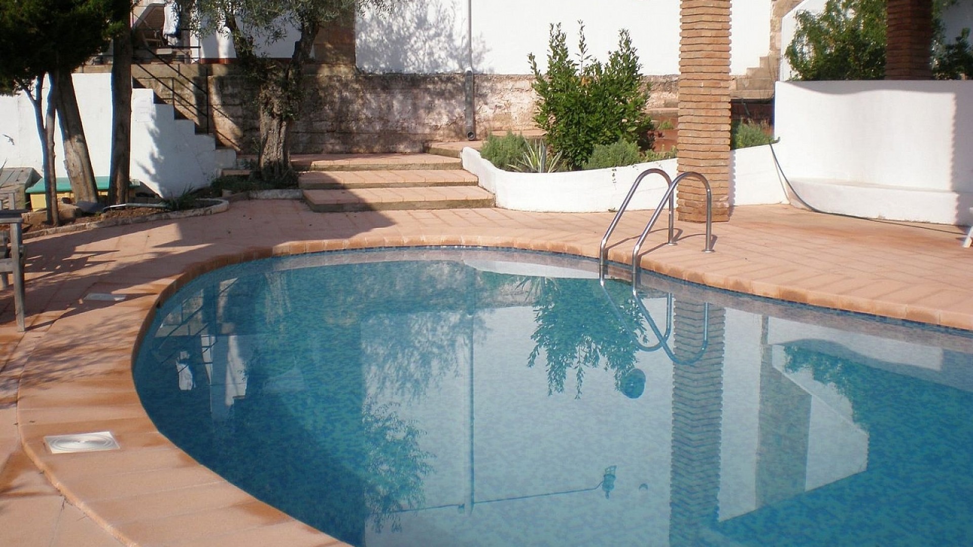 Videresalg - Finca landejendom -
Jalance