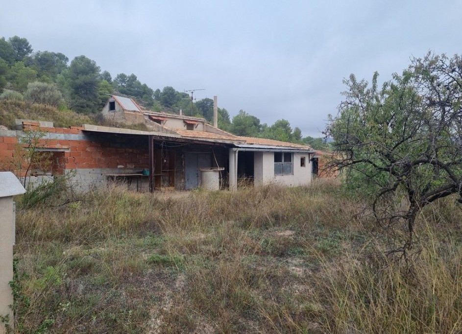 Videresalg - Finca landejendom -
La Romana