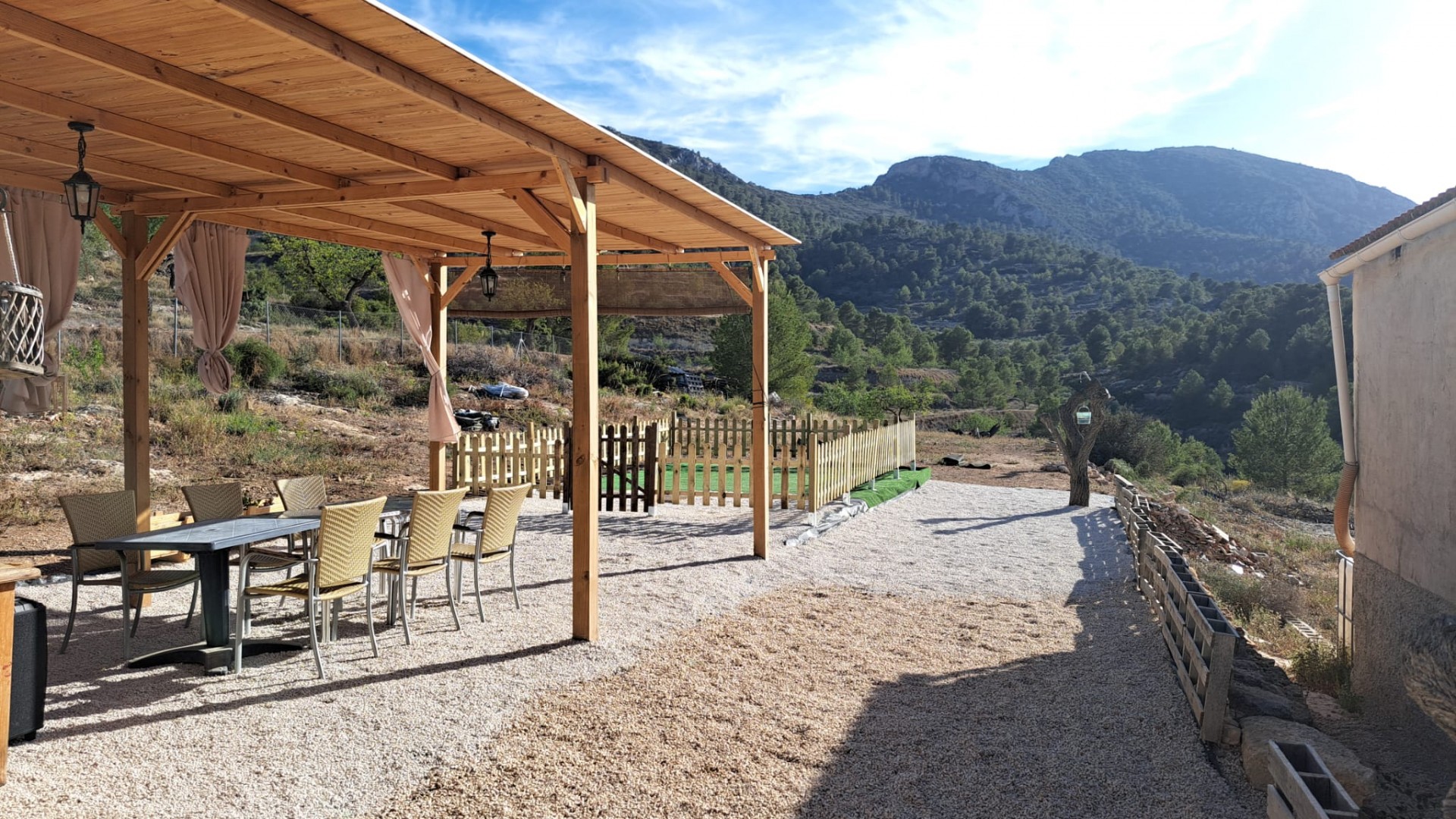 Videresalg - Finca landejendom -
La Romana