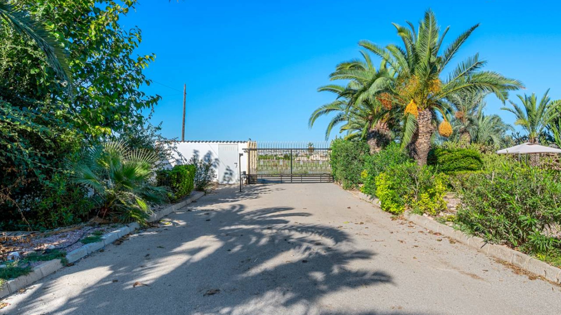 Videresalg - Finca landejendom -
Los Montesinos