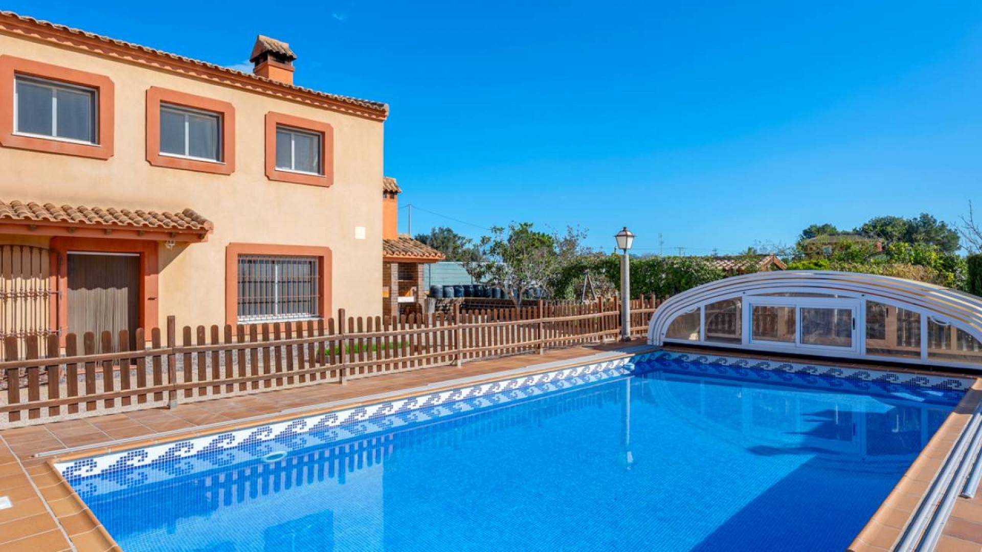 Videresalg - Finca landejendom -
Los Montesinos