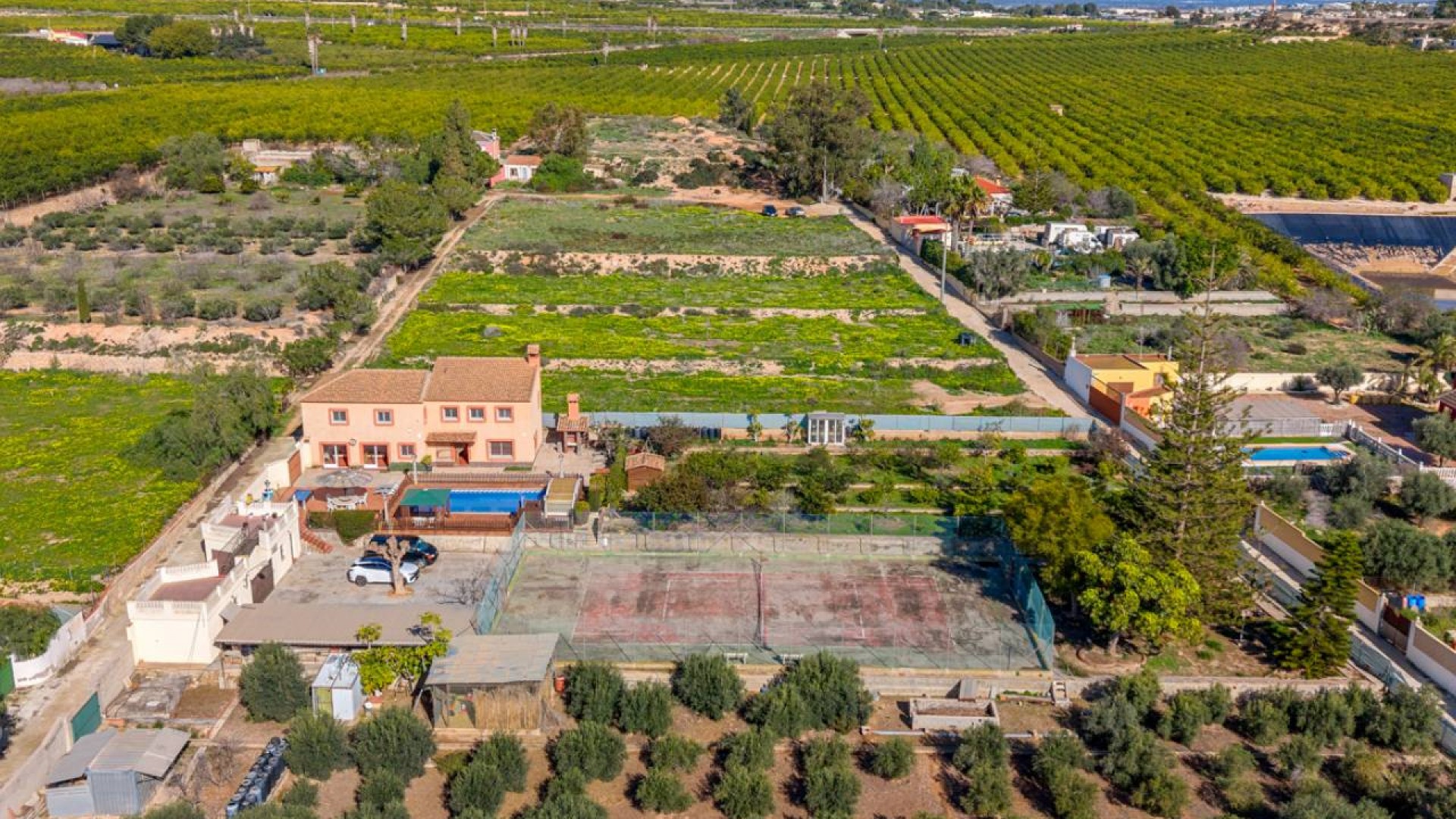 Videresalg - Finca landejendom -
Los Montesinos