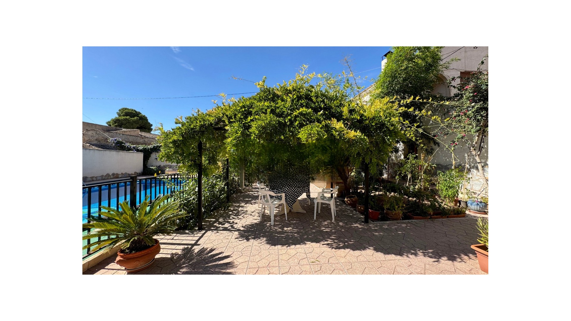 Videresalg - Finca landejendom -
Monóvar