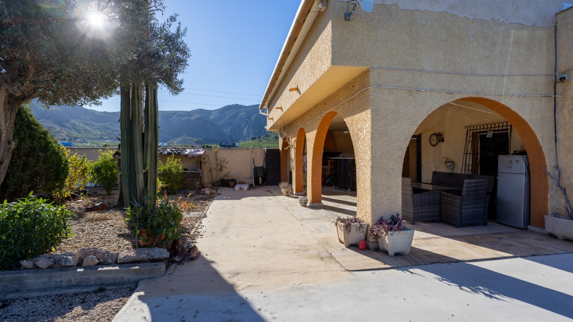 Videresalg - Finca landejendom -
Orihuela - La Matanza