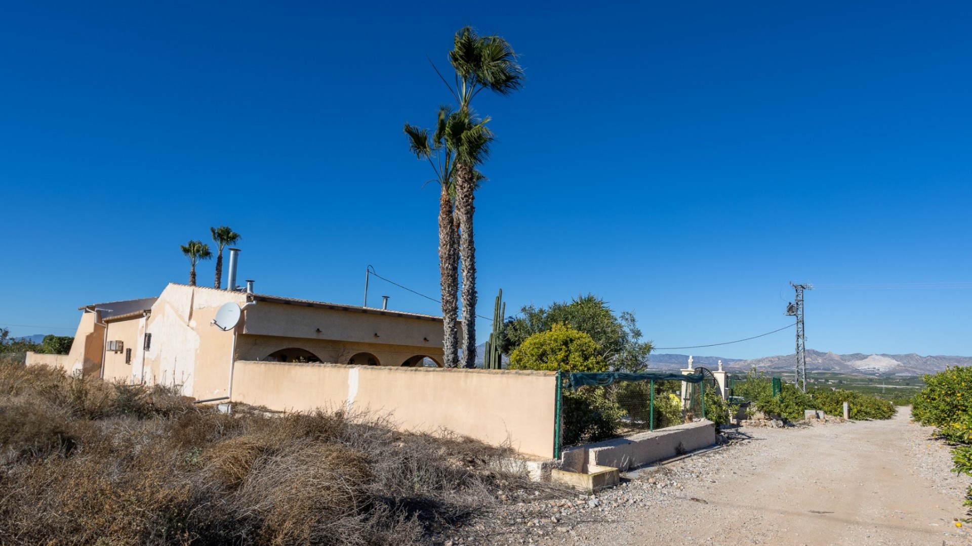 Videresalg - Finca landejendom -
Orihuela - La Matanza