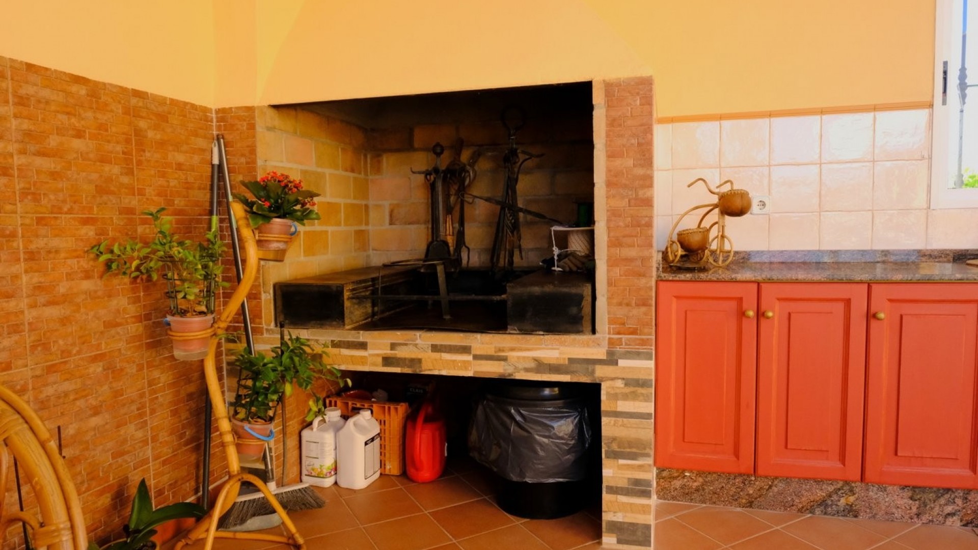 Videresalg - Finca landejendom -
Orihuela