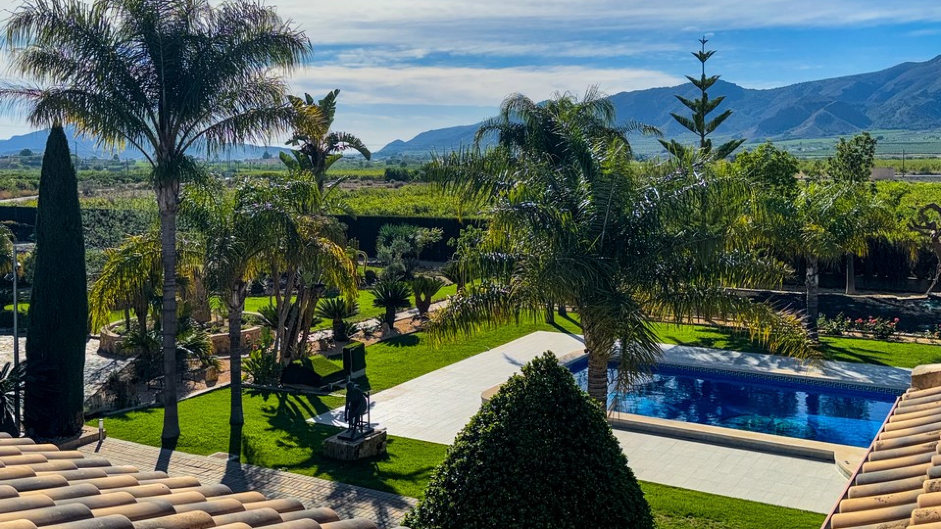 Videresalg - Finca landejendom -
Orihuela