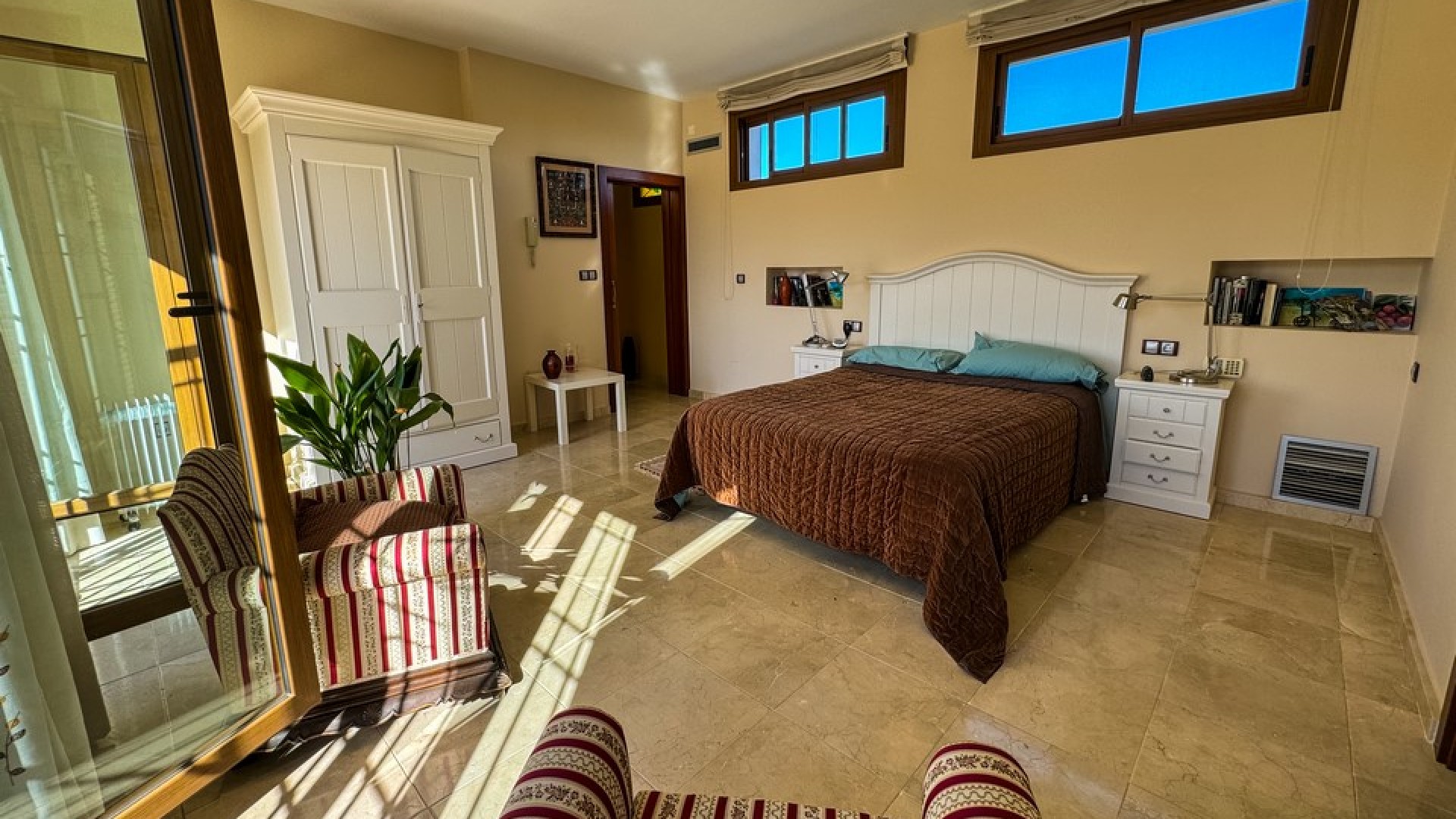 Videresalg - Finca landejendom -
Orihuela