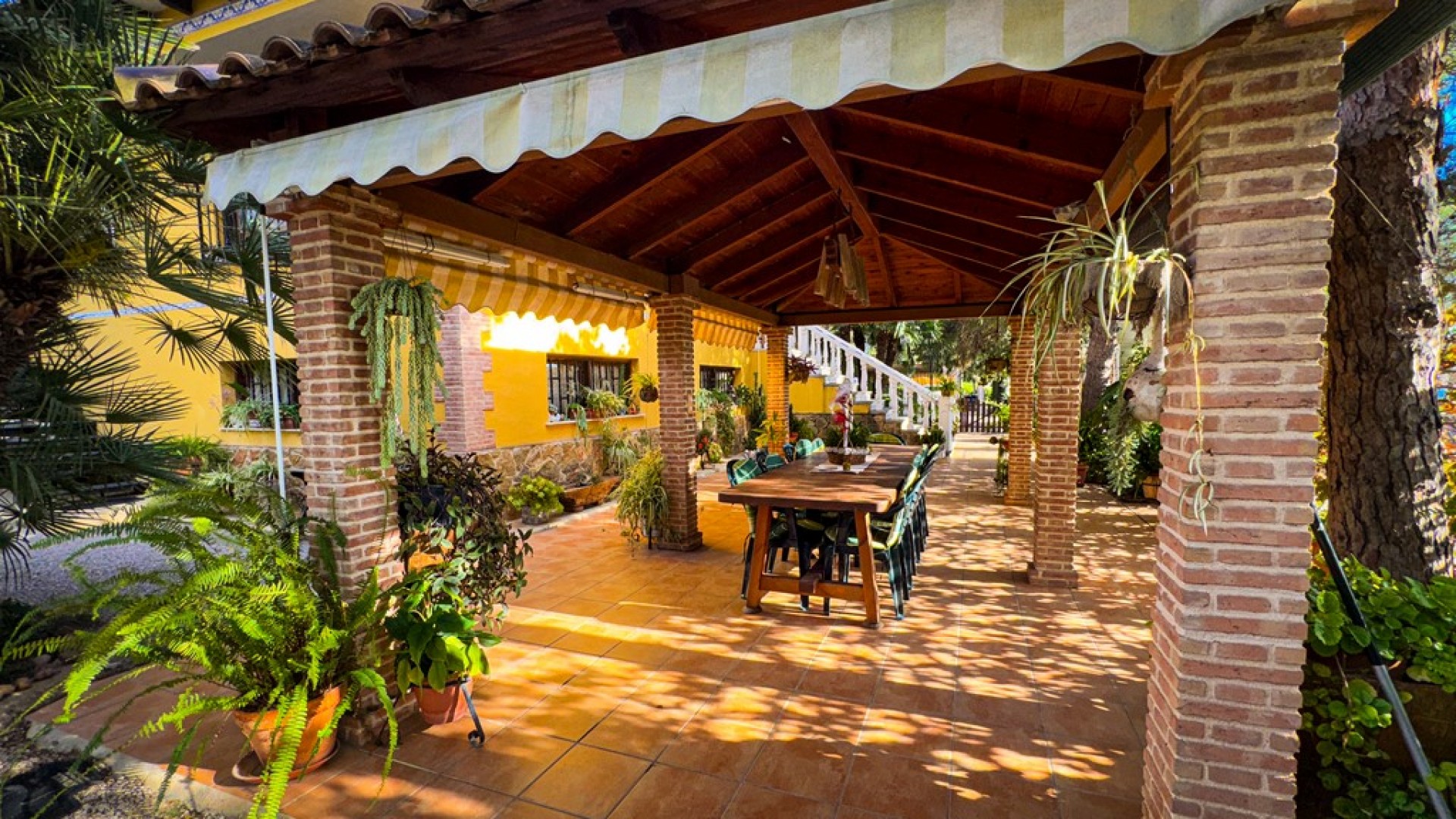 Videresalg - Finca landejendom -
Orihuela