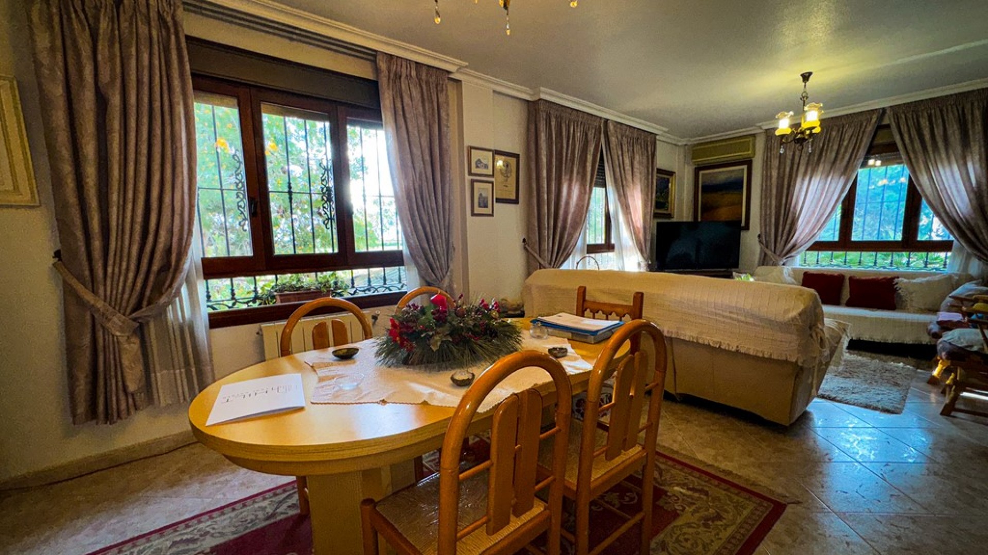 Videresalg - Finca landejendom -
Orihuela