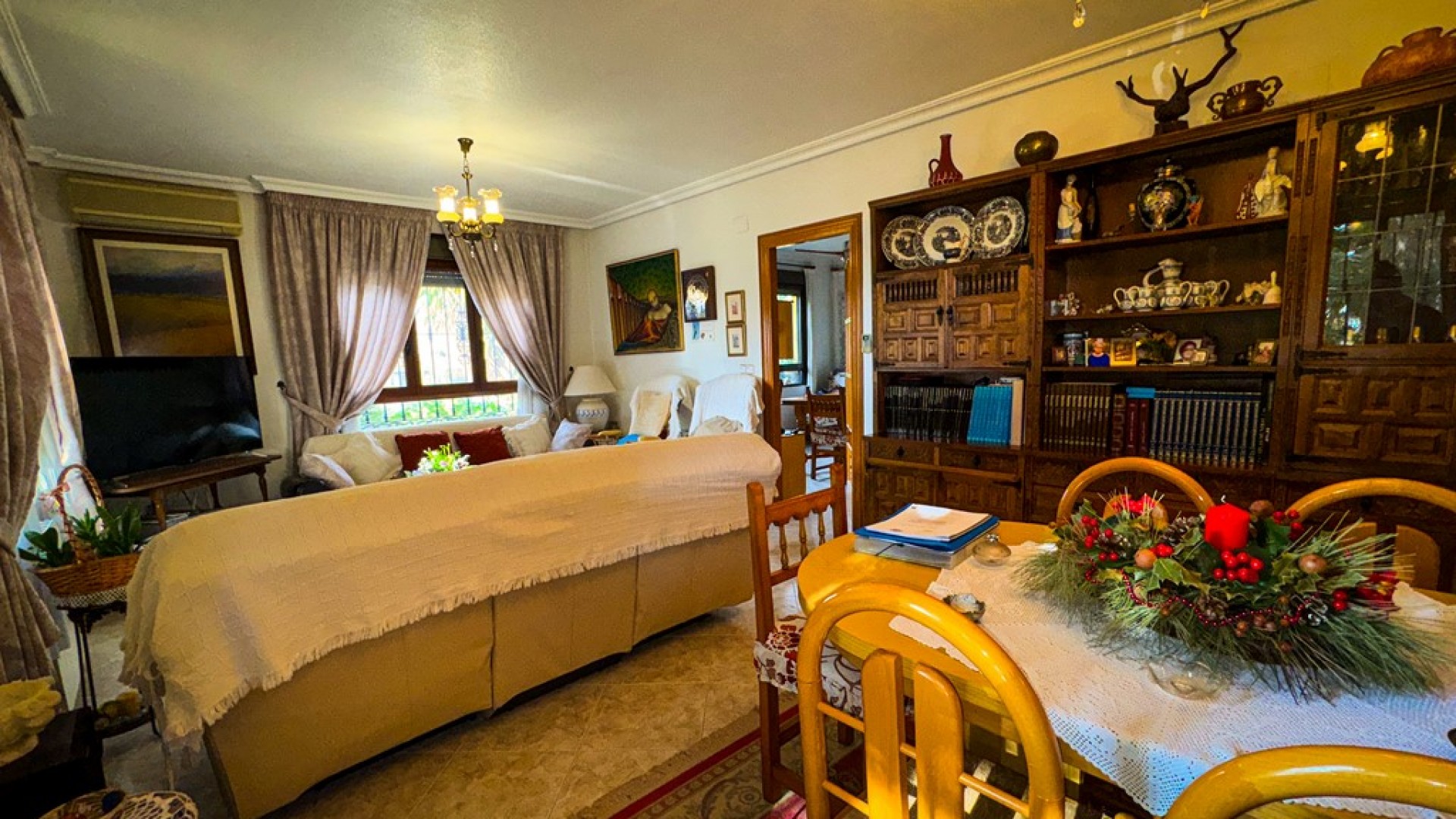 Videresalg - Finca landejendom -
Orihuela