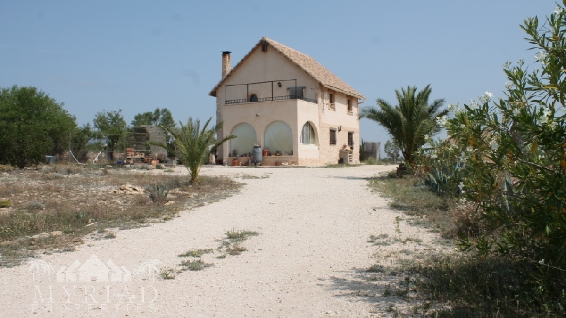 Videresalg - Finca landejendom -
Pinoso - Pinoso Alicante
