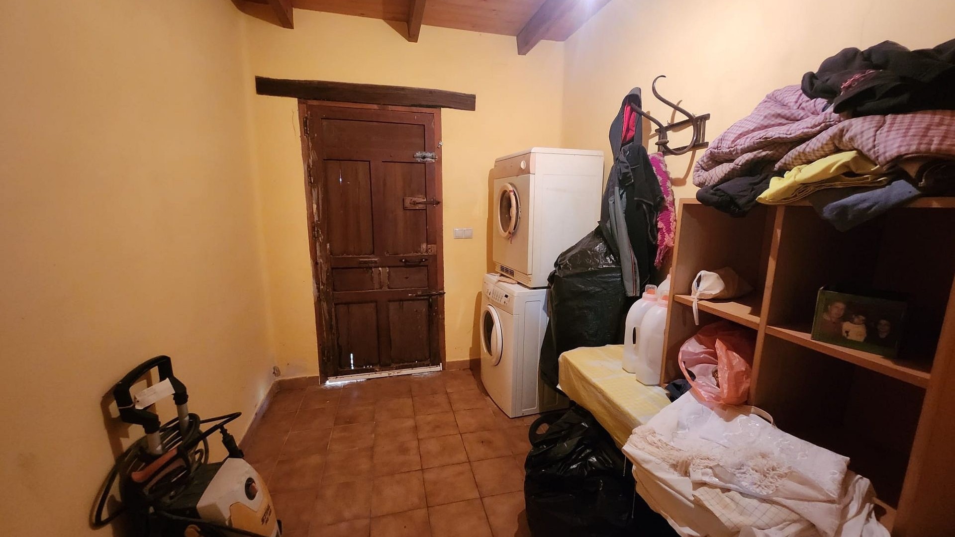 Videresalg - Finca landejendom -
Pinoso