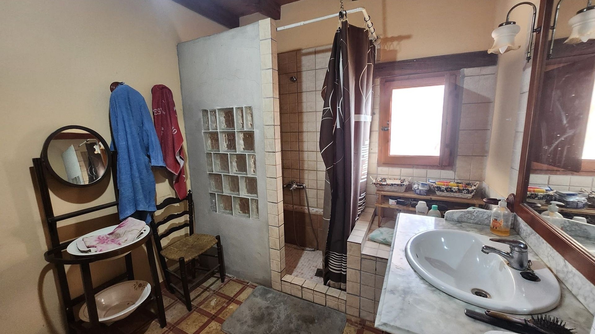 Videresalg - Finca landejendom -
Pinoso