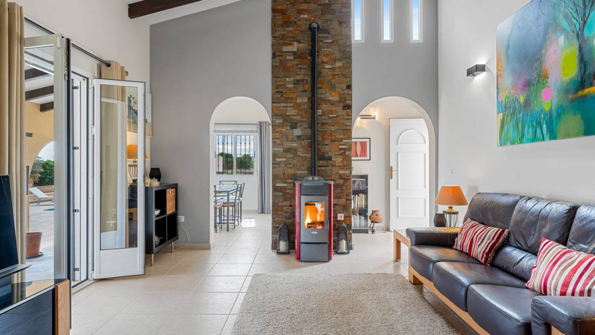 Videresalg - Finca landejendom -
Rafal