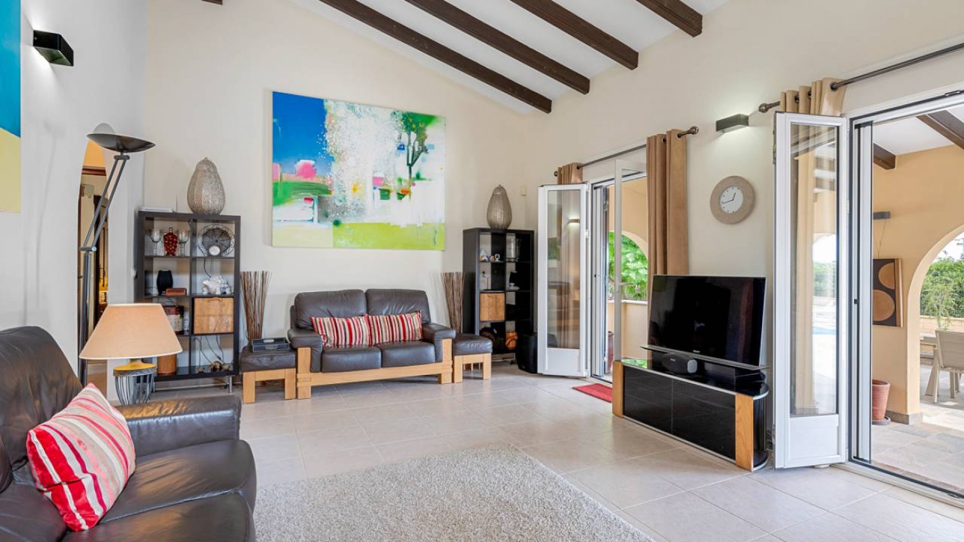 Videresalg - Finca landejendom -
Rafal